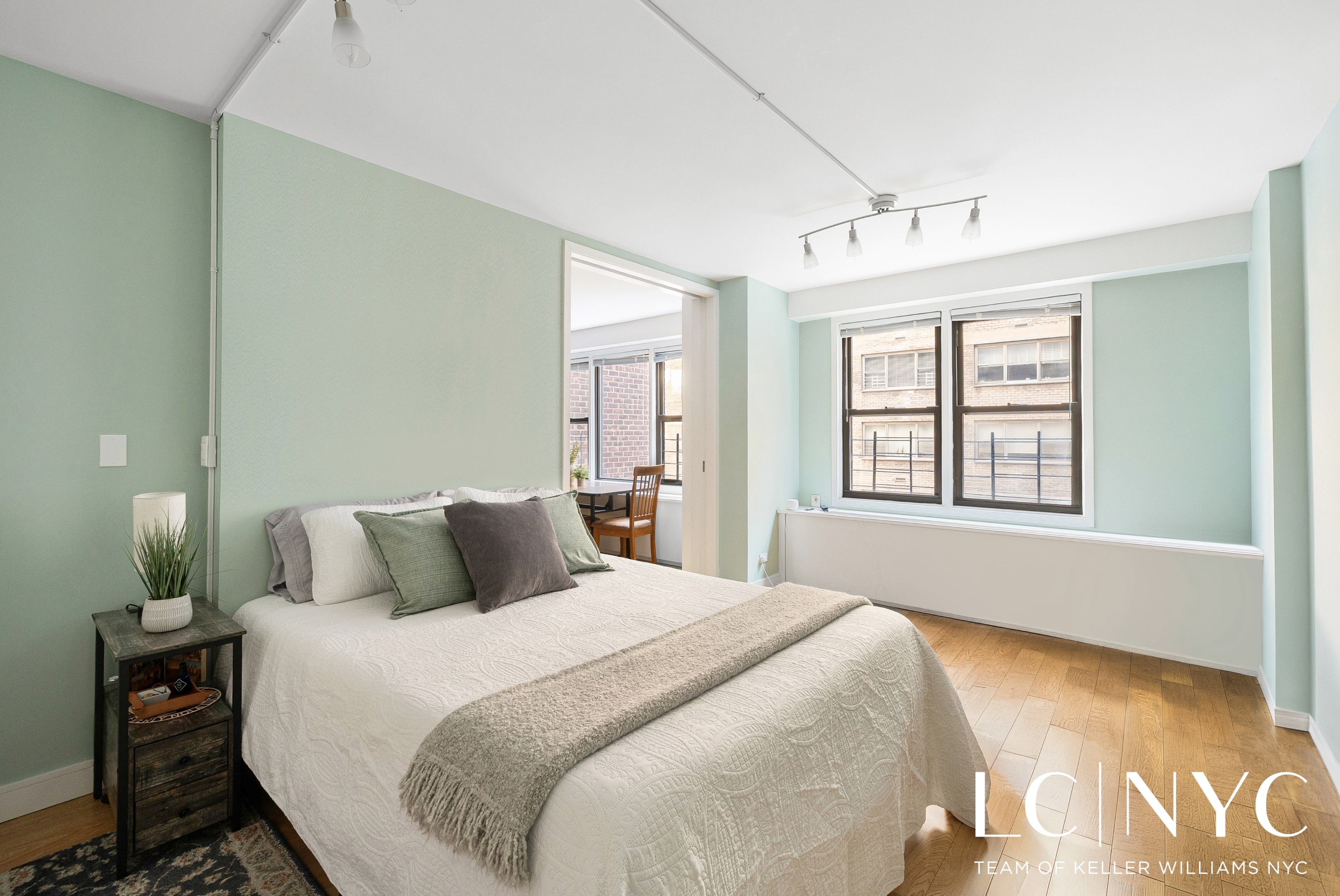 220 E 54th Street 4C/5C