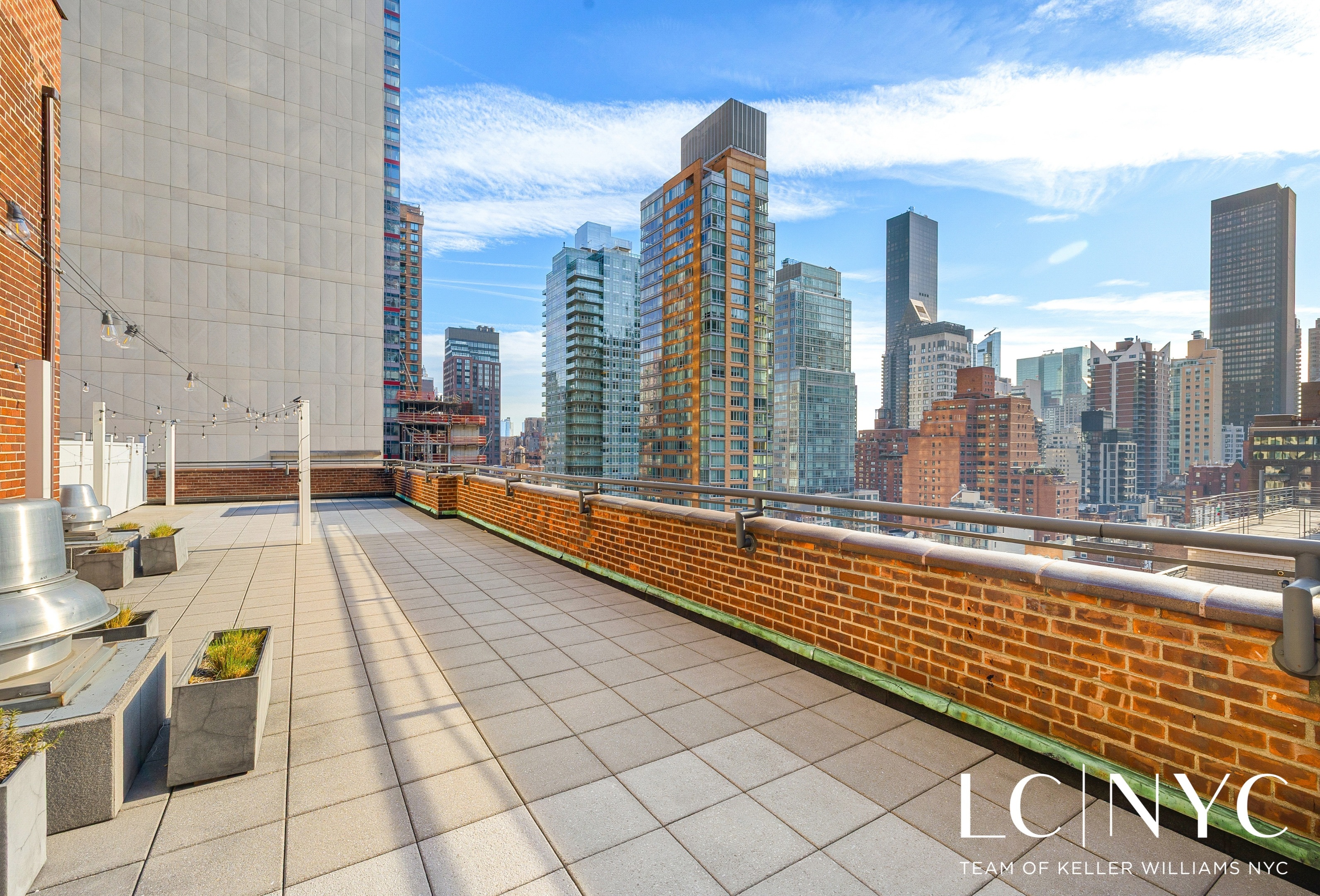 220 E 54th Street 4C/5C