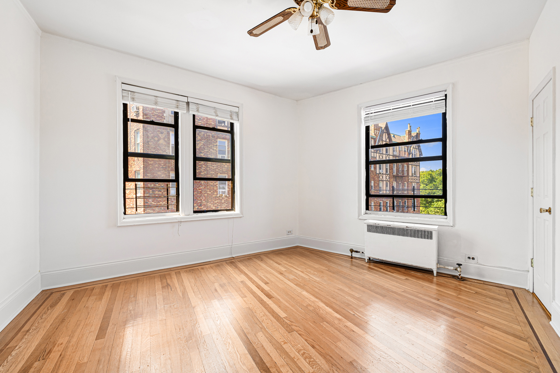 3875 Waldo Avenue 11K