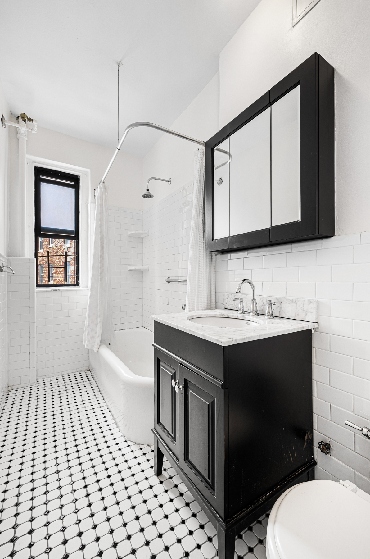 3875 Waldo Avenue 11K