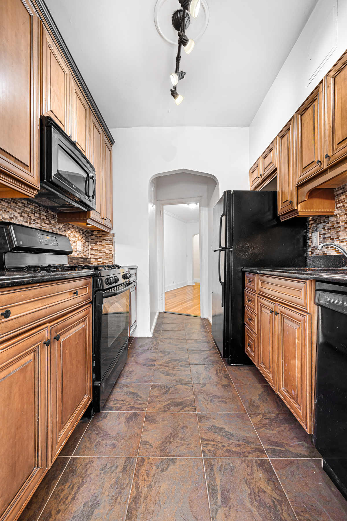 3875 Waldo Avenue 11K