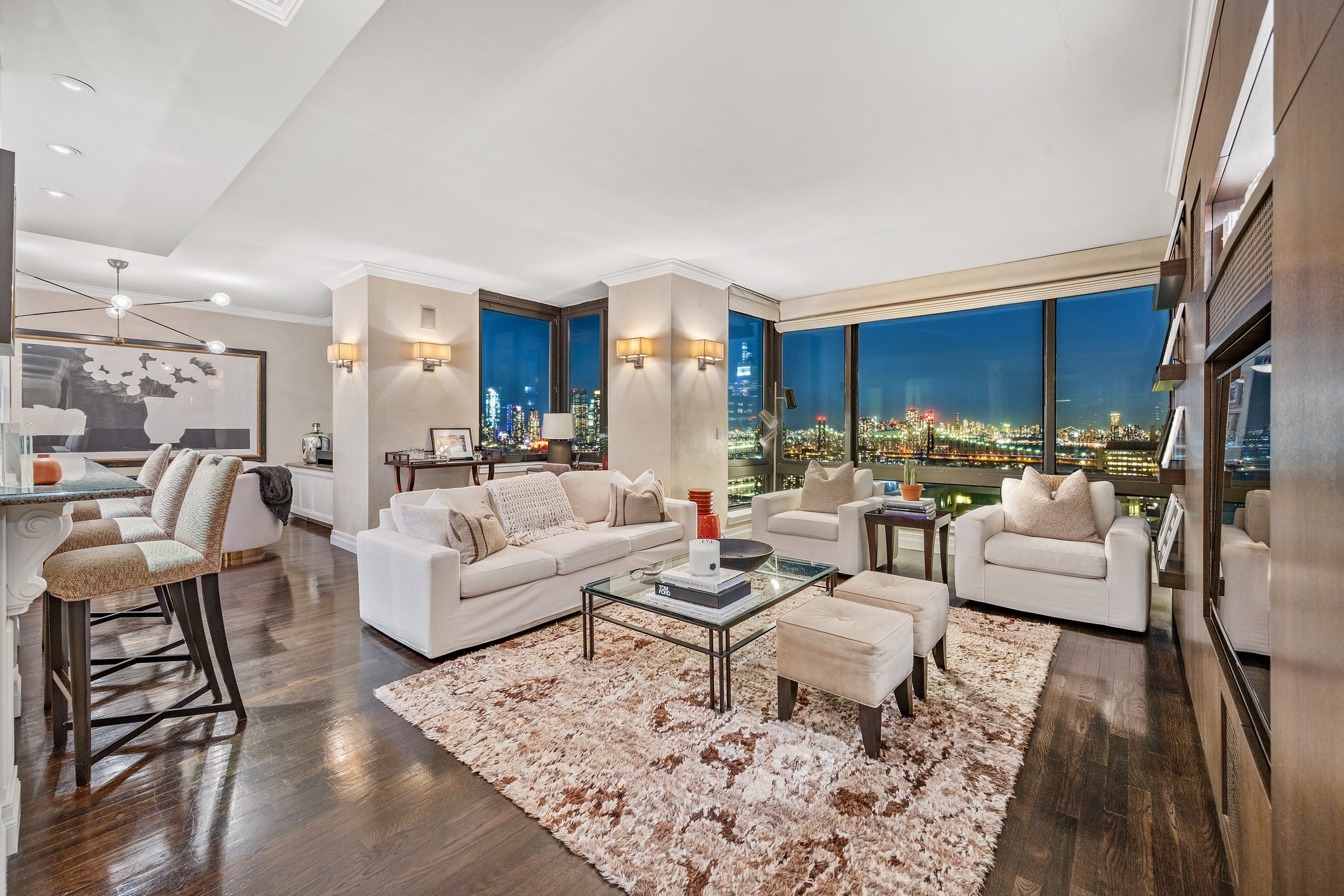 524 E 72nd Street 32C