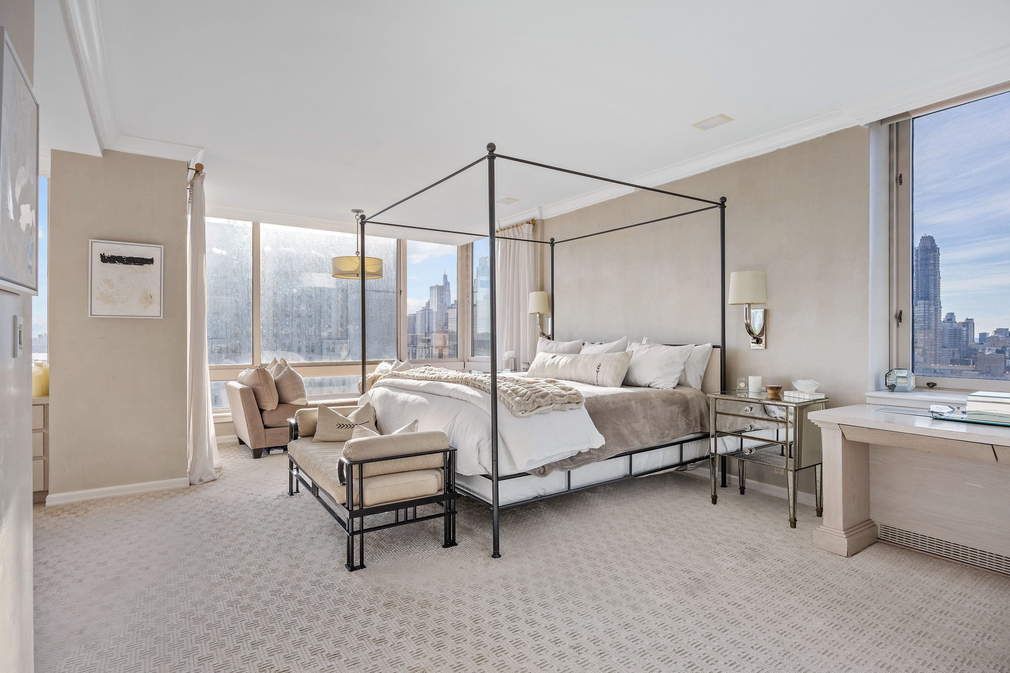 524 E 72nd Street 32C