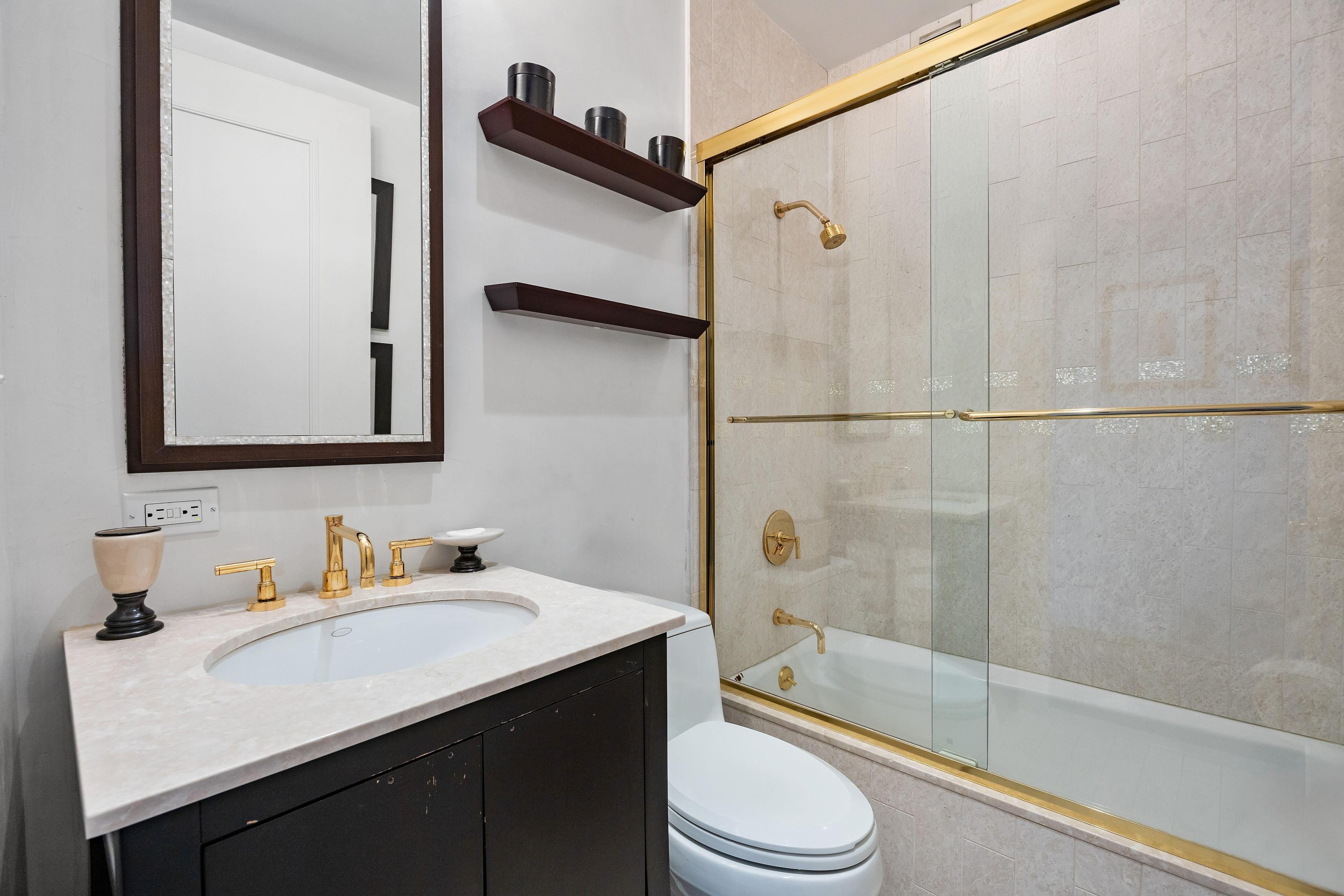 524 E 72nd Street 32C