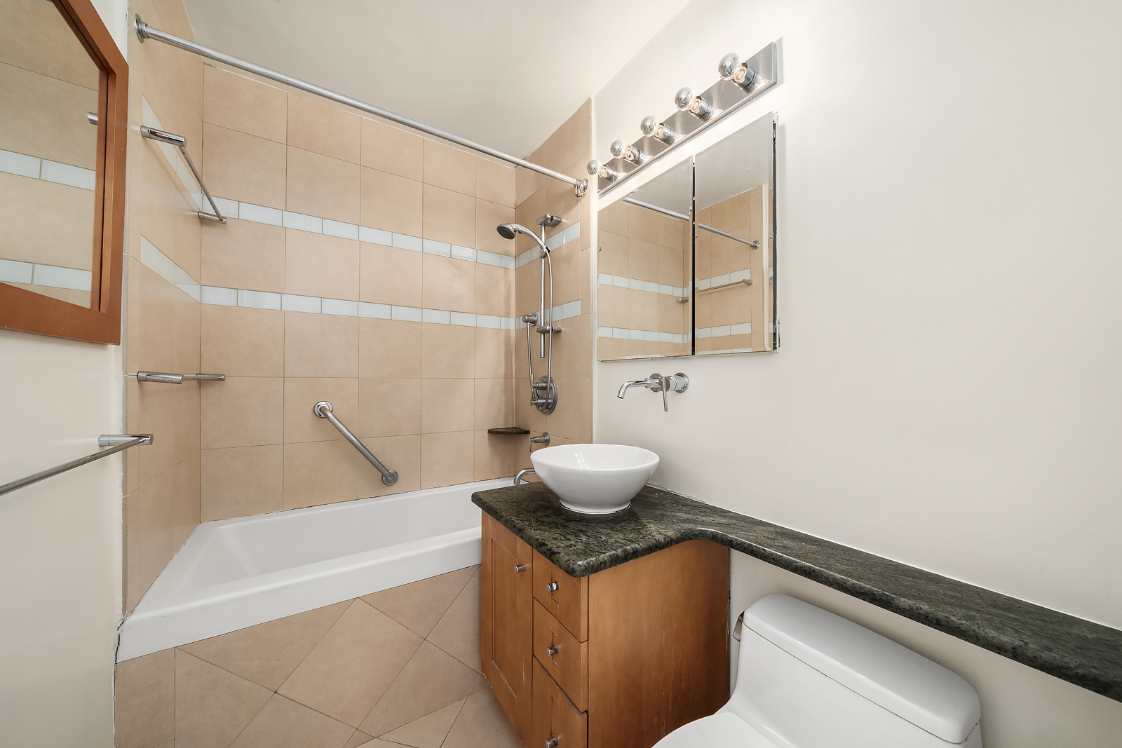 392 Central Park W 16Y