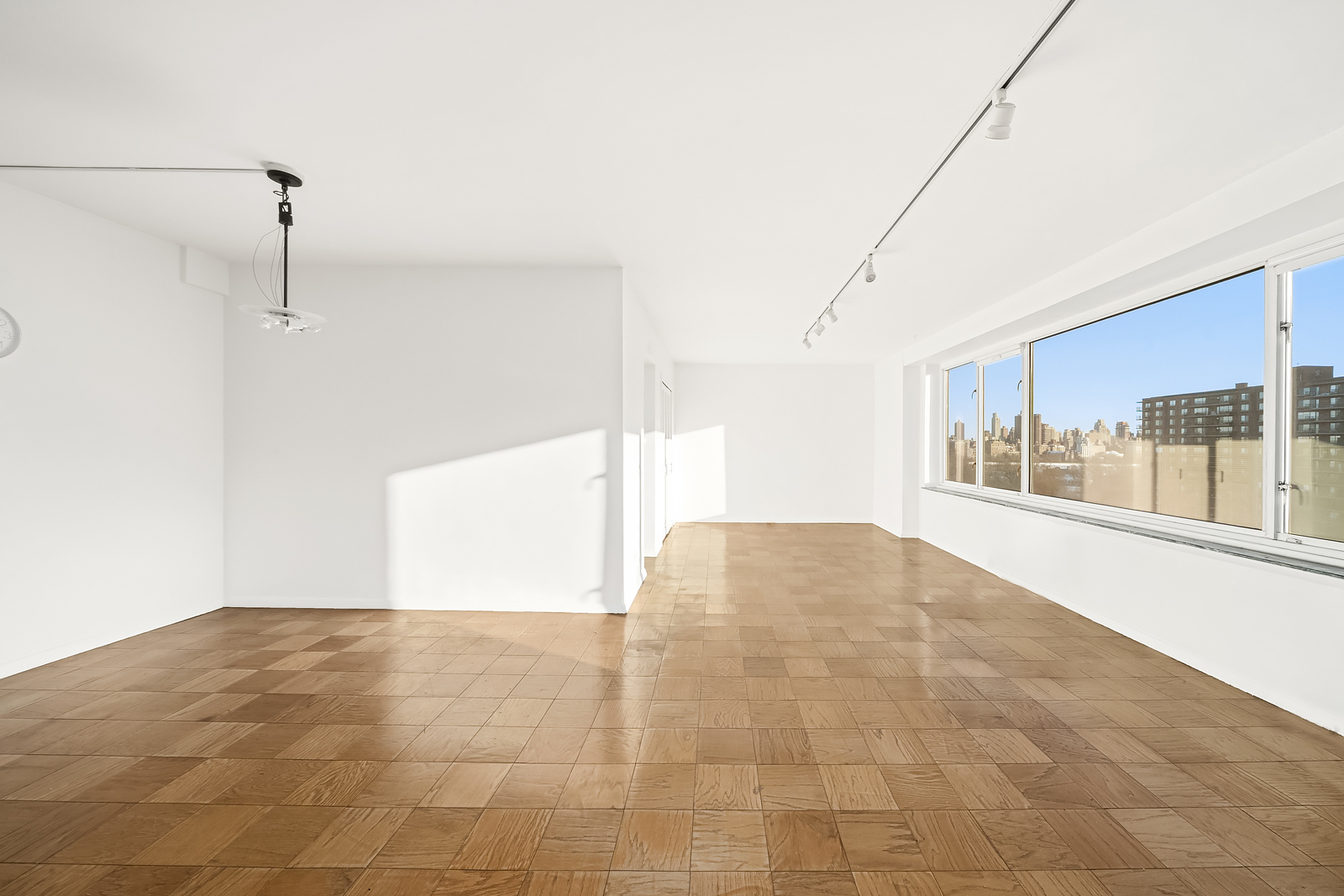 392 Central Park W 16Y