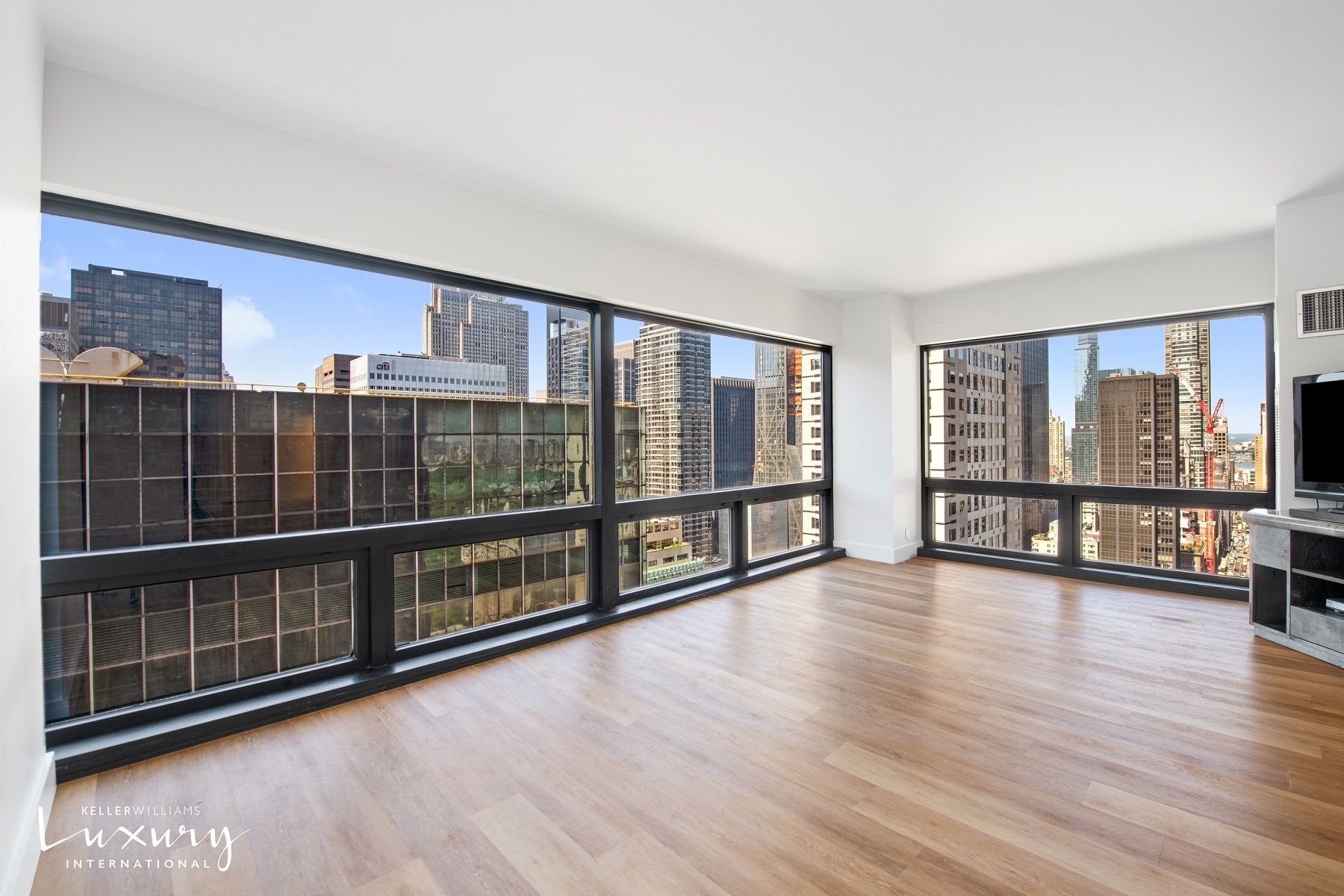 721 Fifth Avenue 37A