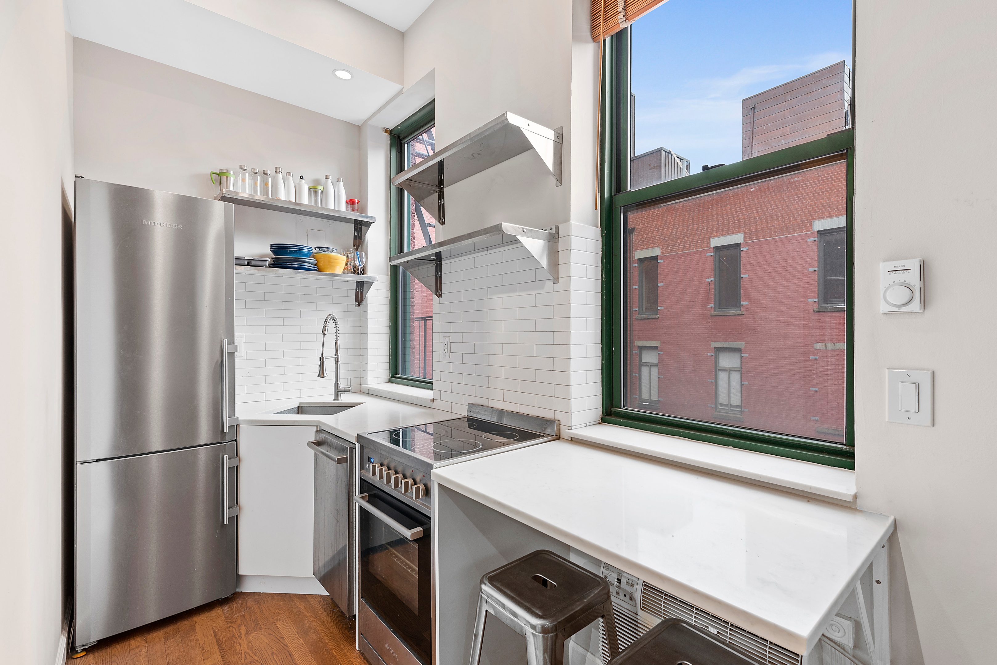23 Waverly Place 5B
