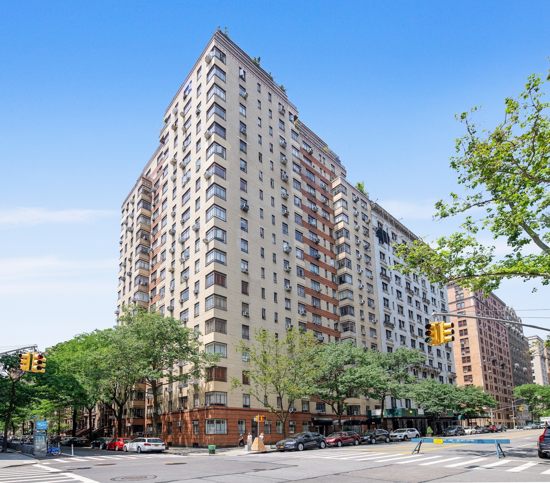 565 W End Avenue 5A