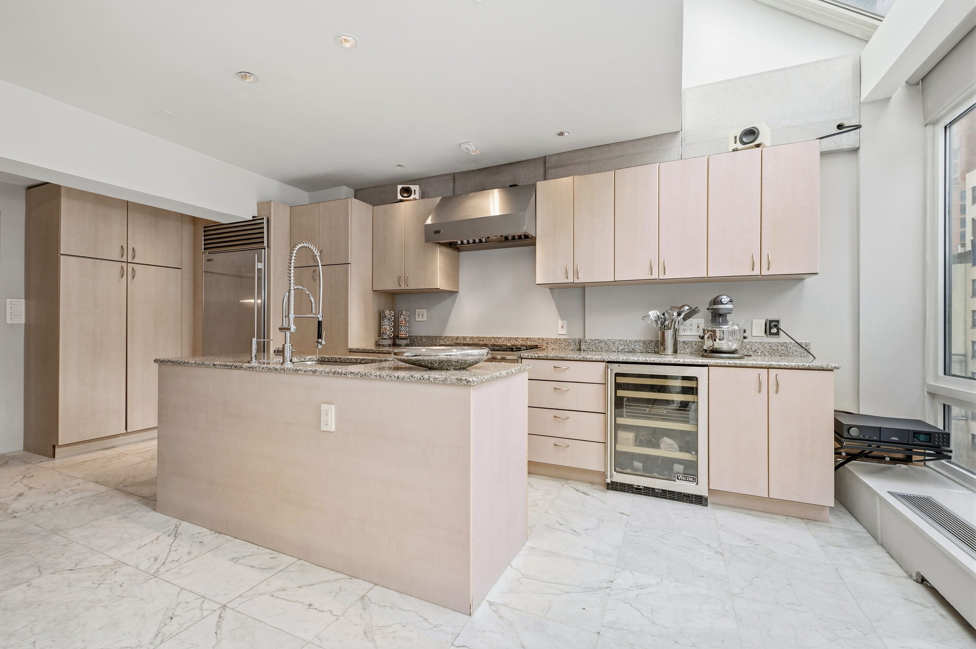 301 E 52nd Street PHC