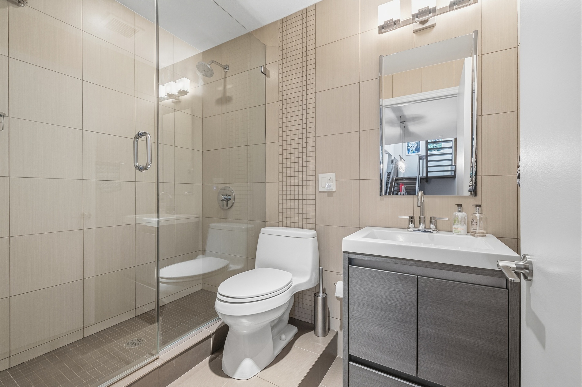 301 E 52nd Street PHC