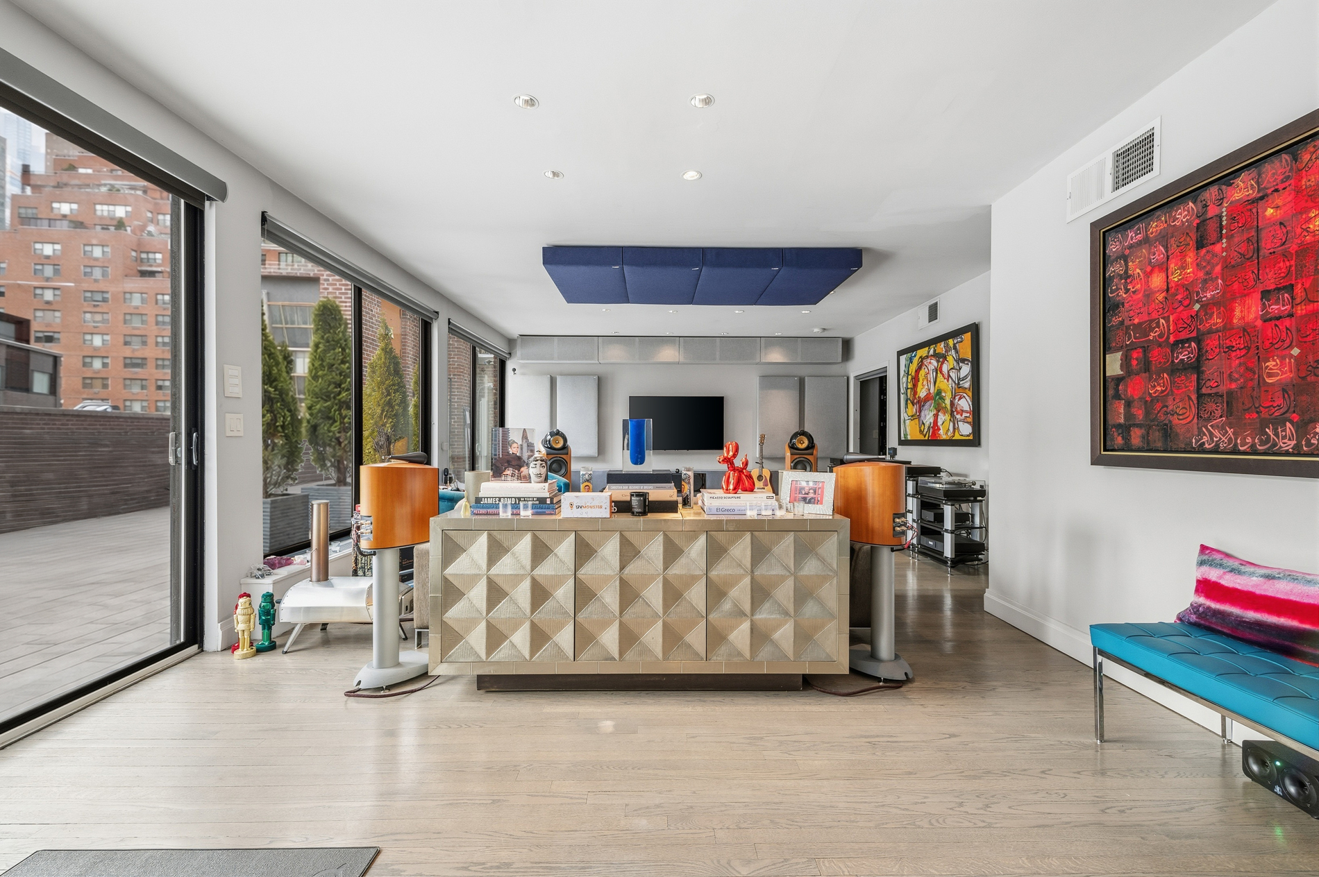 301 E 52nd Street PHC