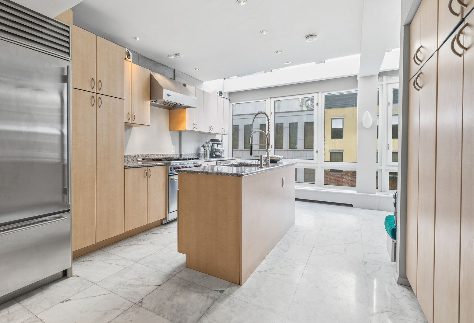 301 E 52nd Street PHC