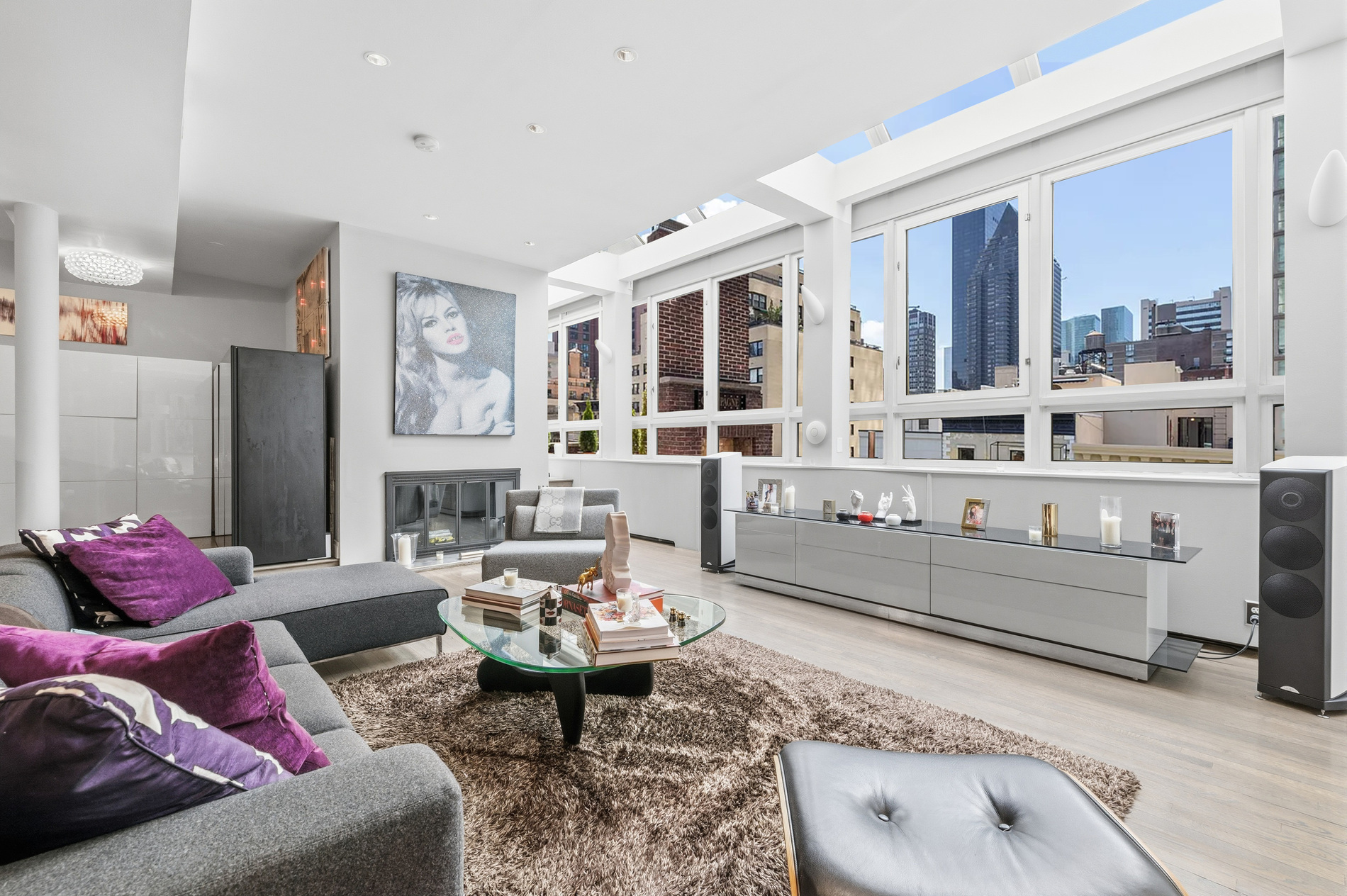 301 E 52nd Street PHC