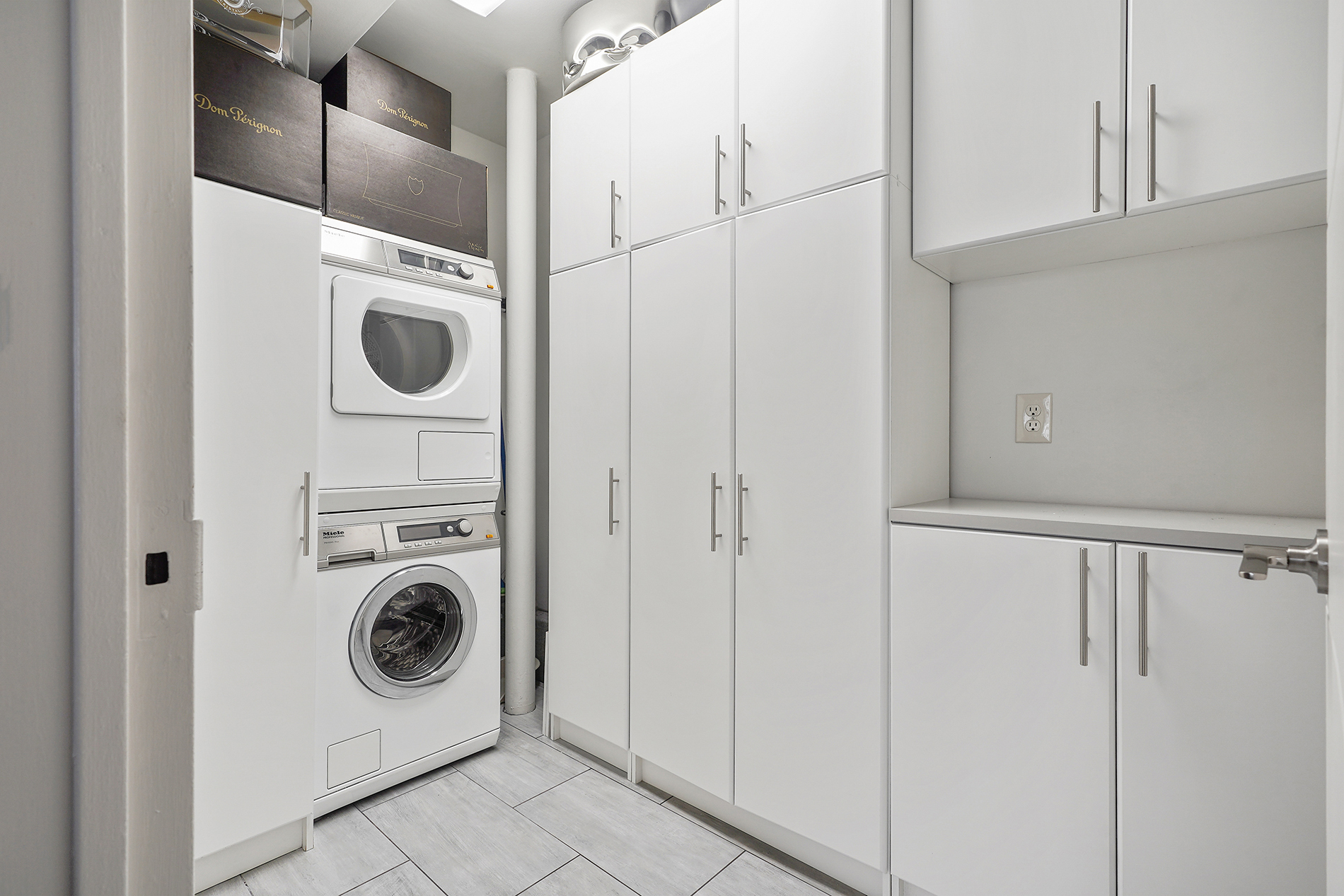 301 E 52nd Street PHC