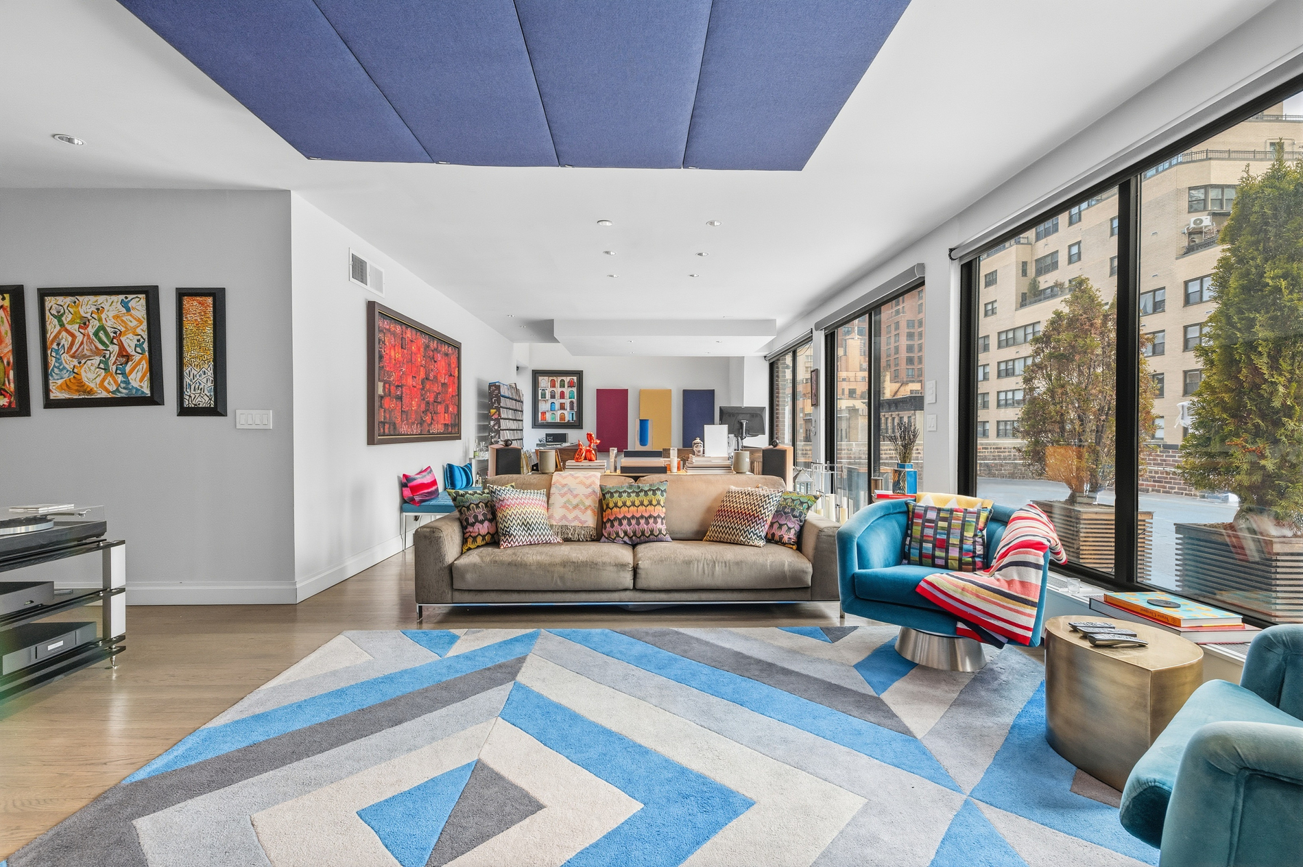 301 E 52nd Street PHC