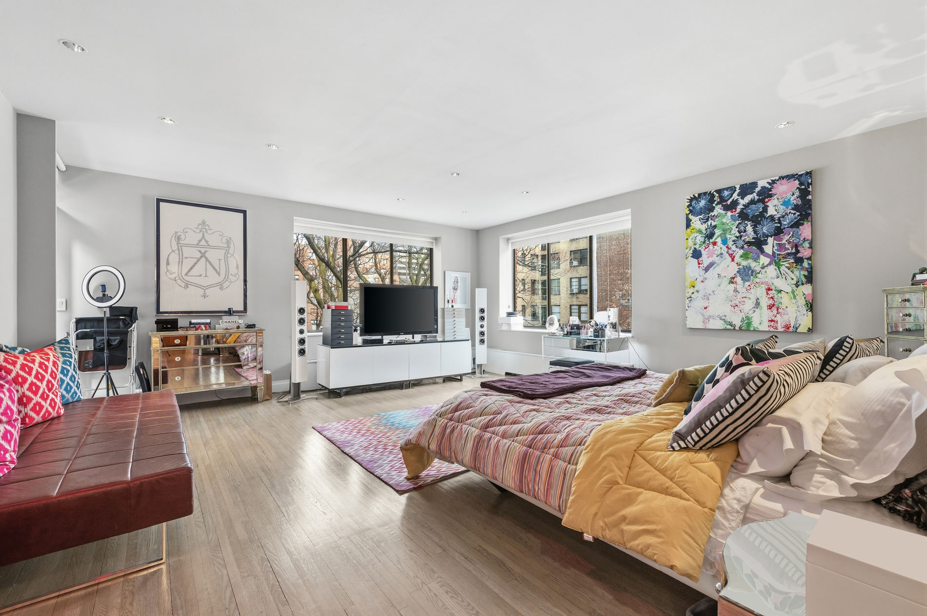 301 E 52nd Street PHC