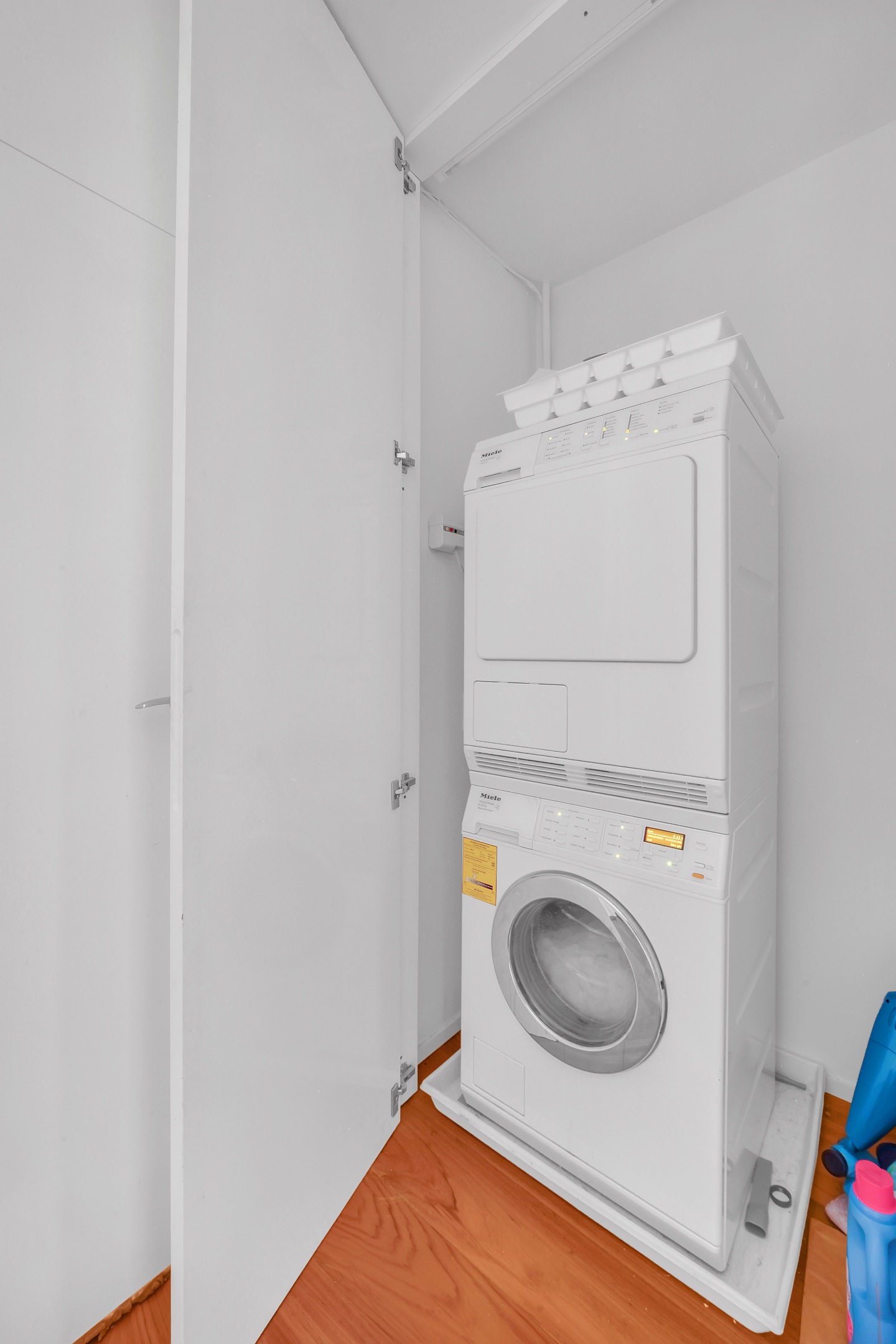 146 W 57th Street 53A