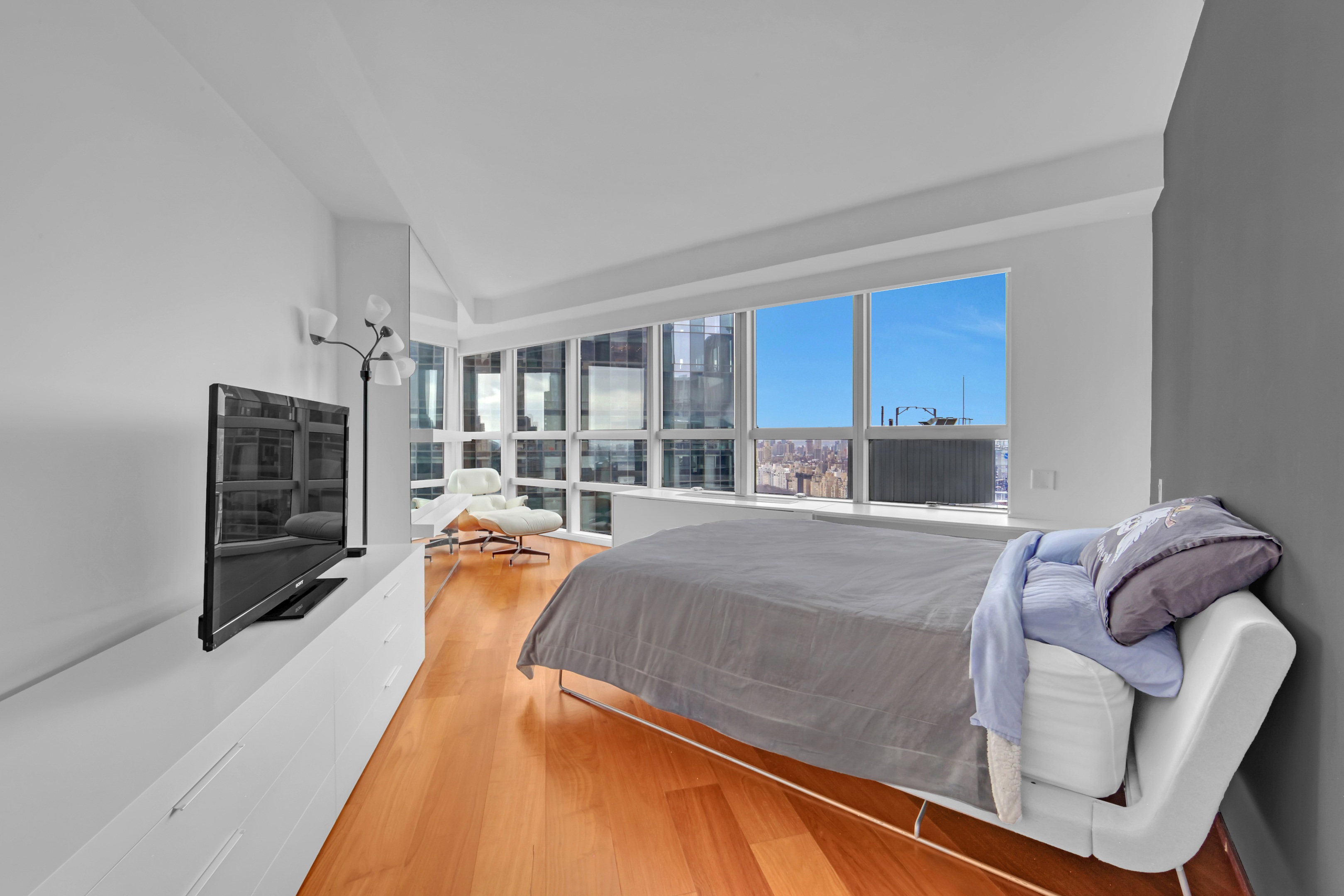 146 W 57th Street 53A