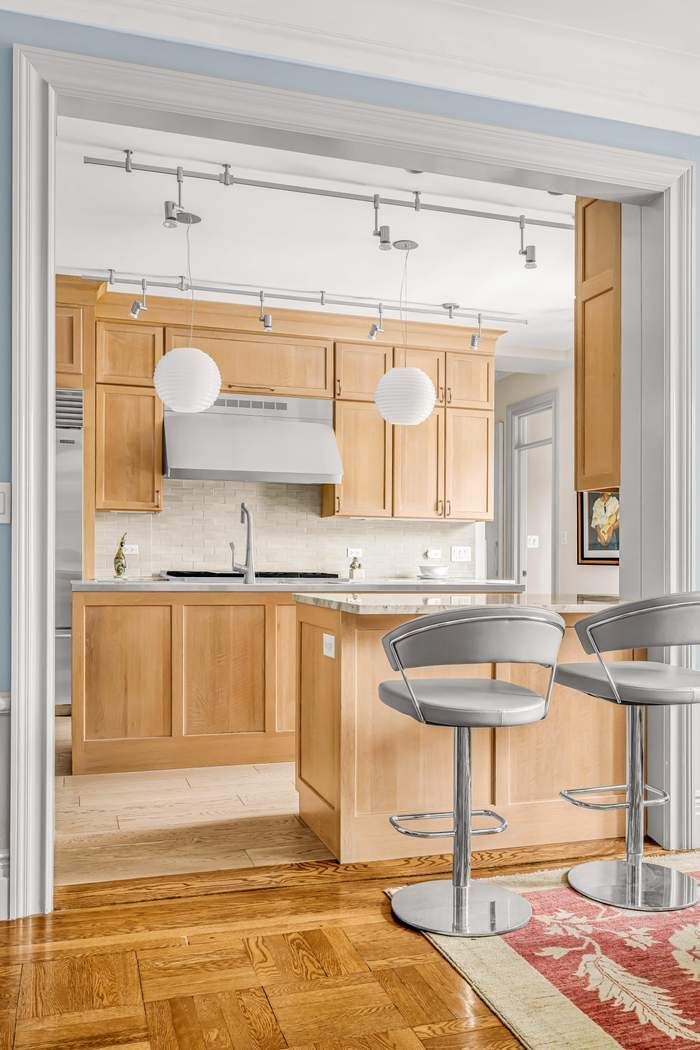 45 E 82nd Street 10E