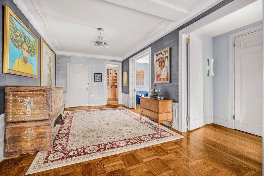 45 E 82nd Street 10E