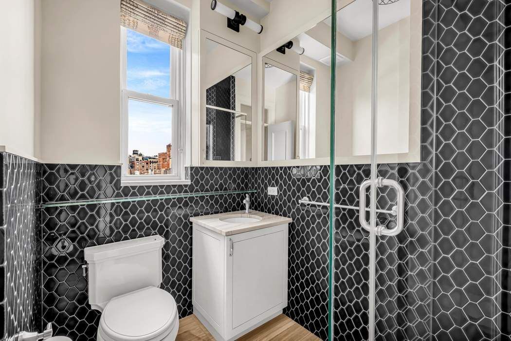 45 E 82nd Street 10E