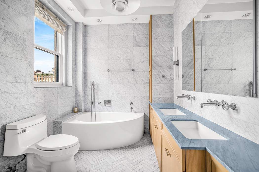 45 E 82nd Street 10E