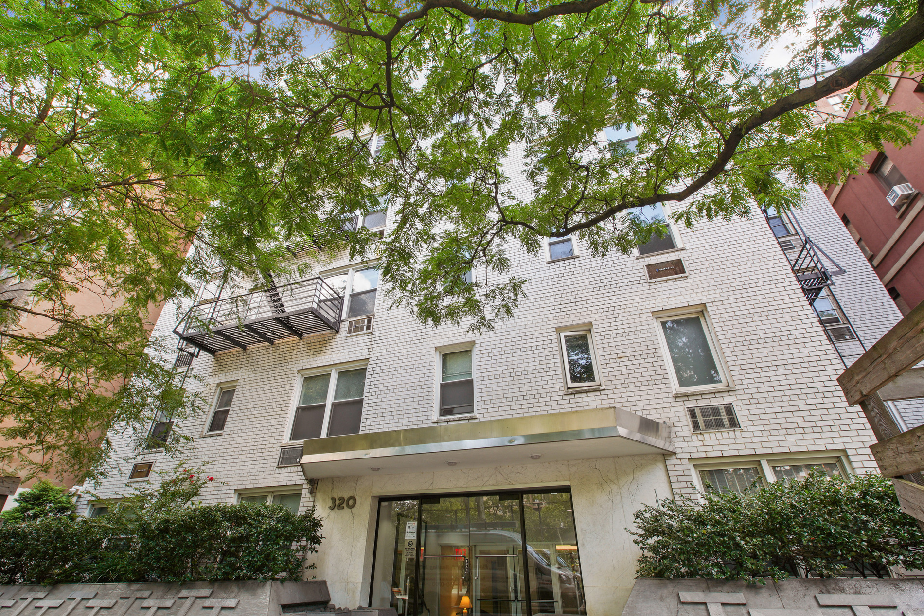 320 E 35th Street 2H