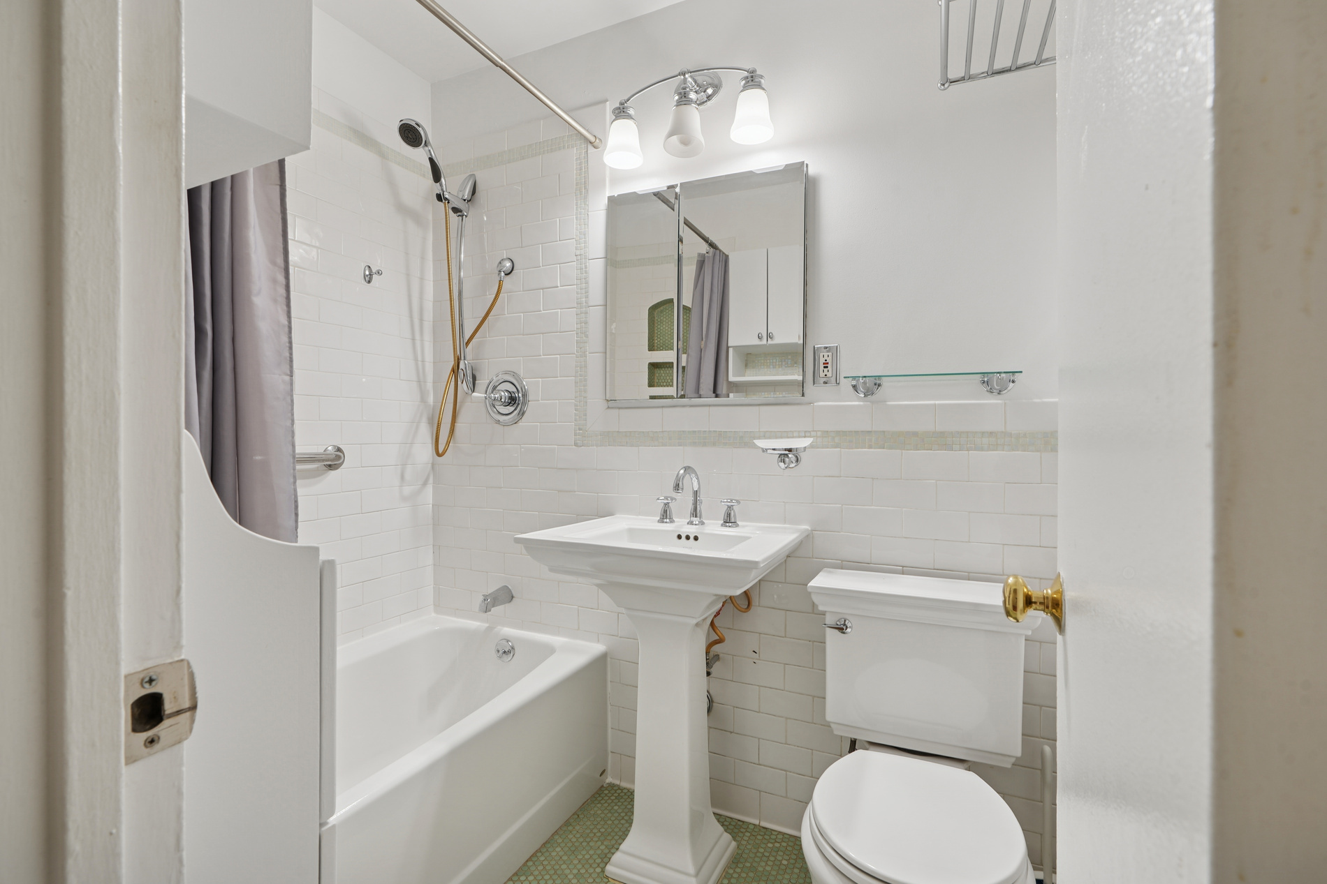 320 E 35th Street 2H