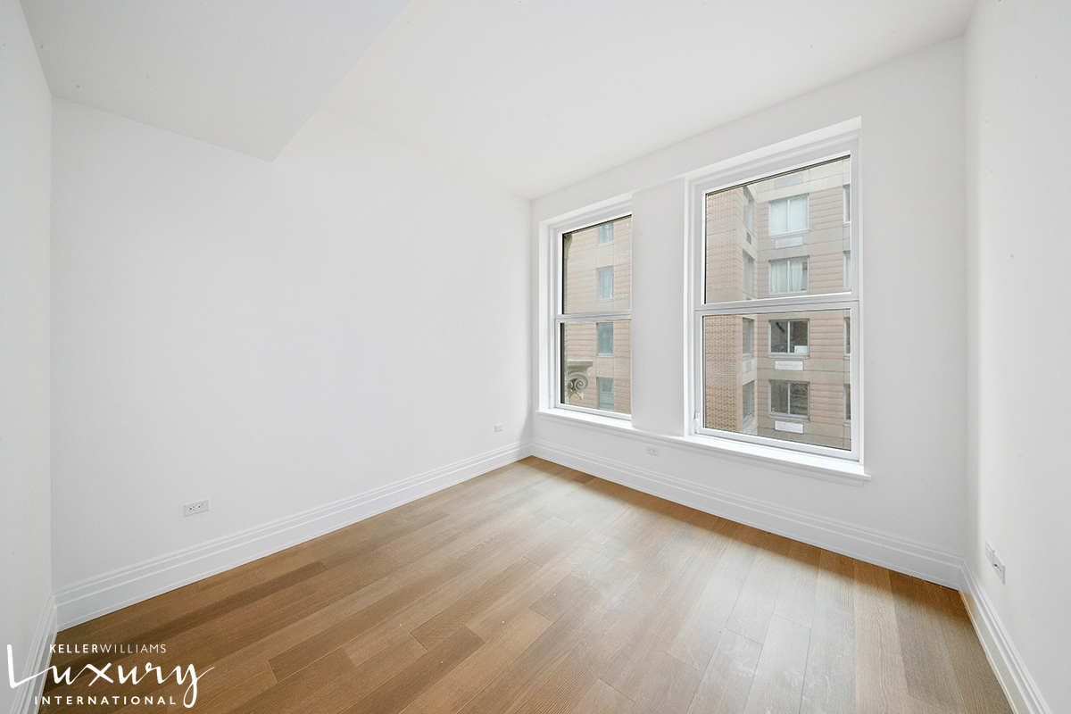 108 Leonard Street 11R