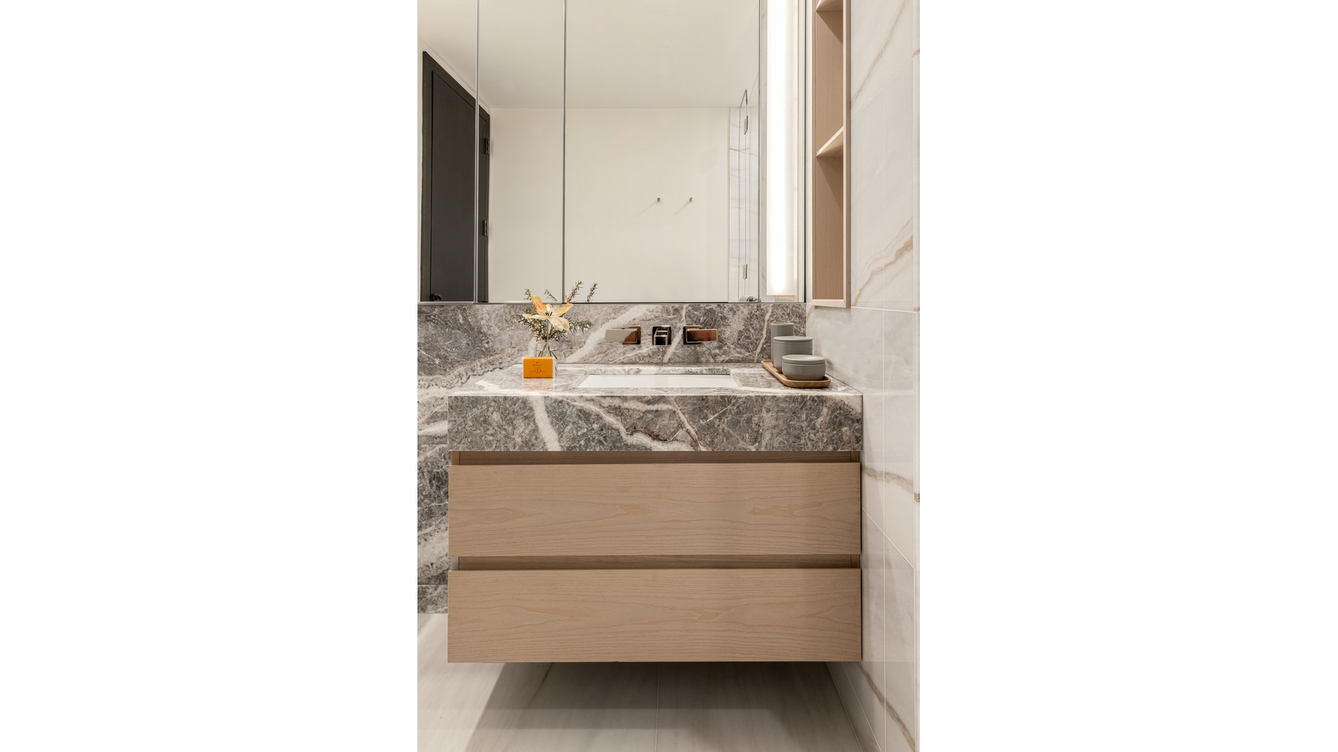 125 GREENWICH Street 55B