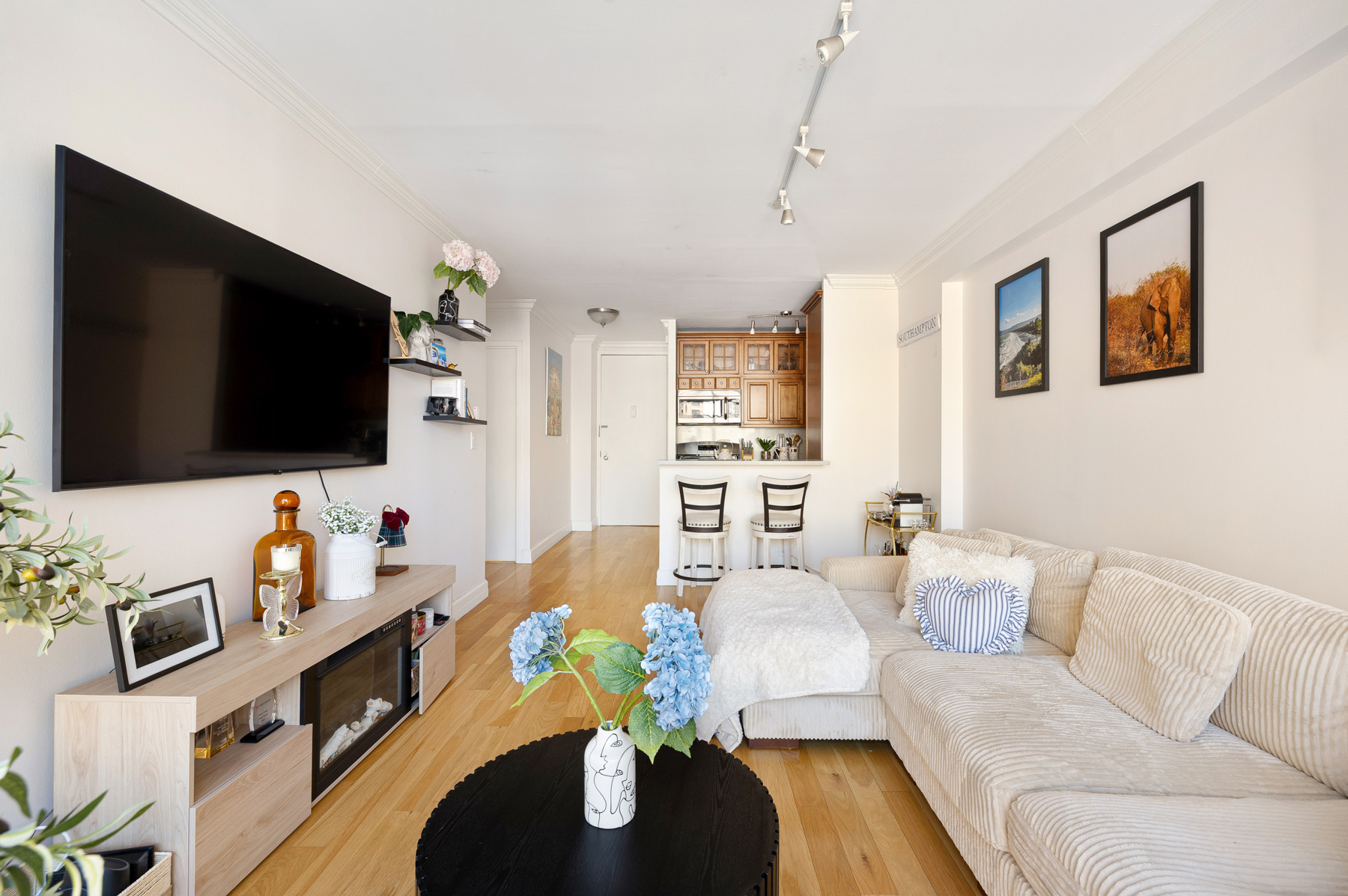150 E 85th Street 11E