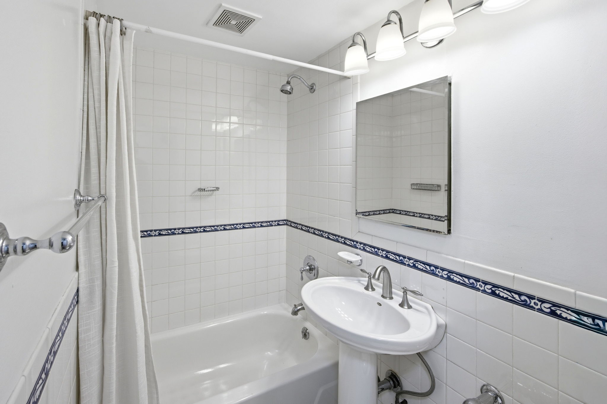 130 E 17th Street 1A