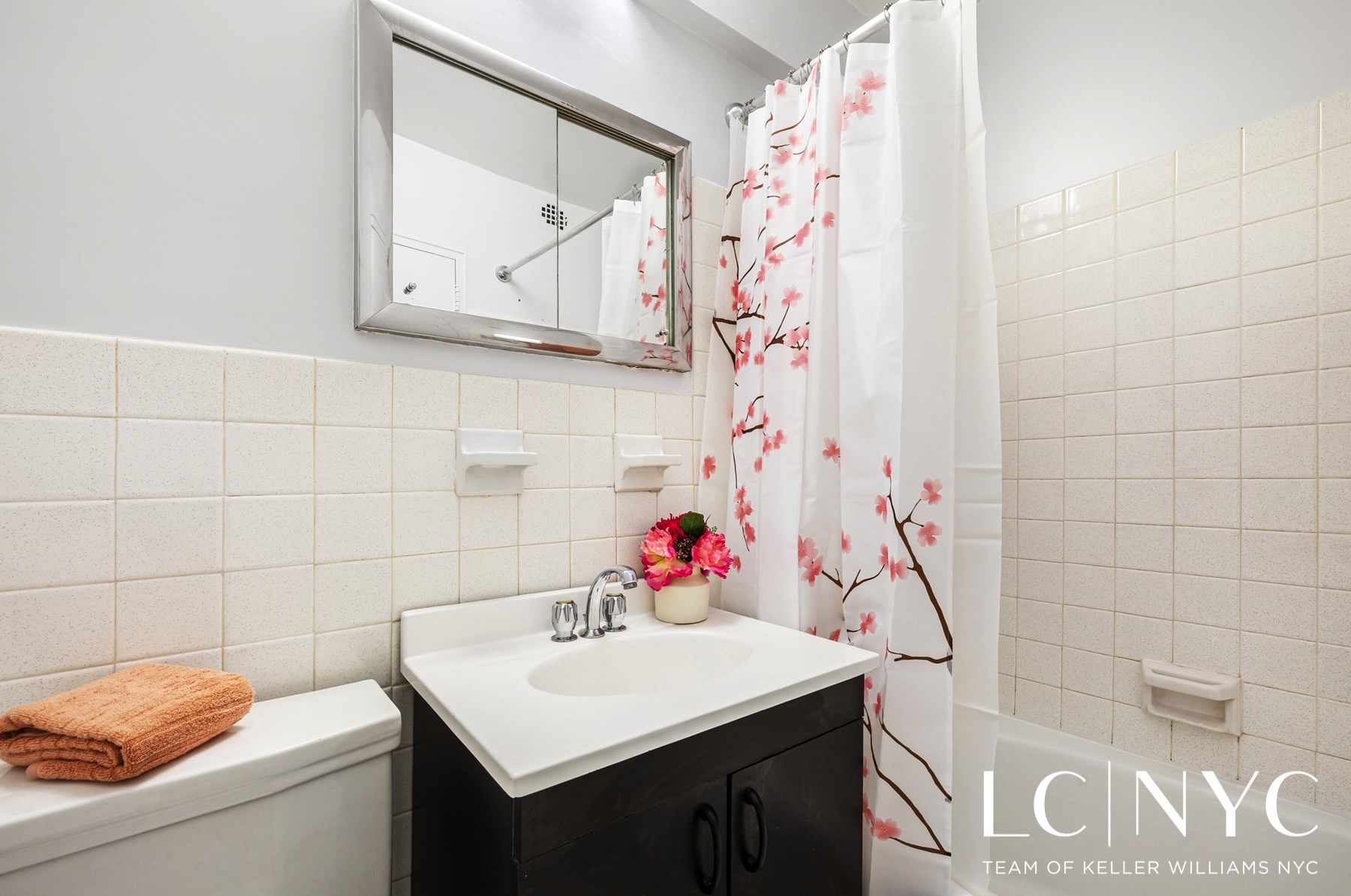 300 E 71st Street 4F