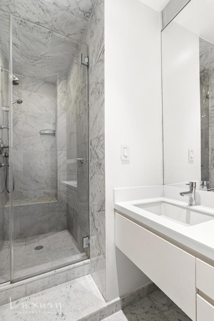 58 W 58th Street 19A