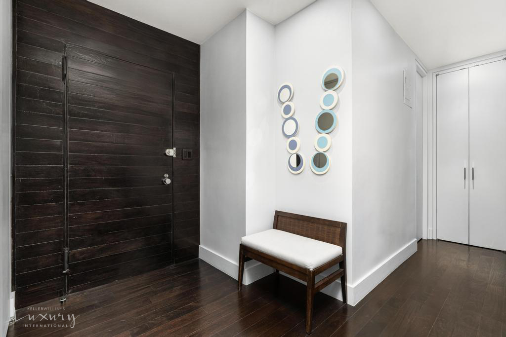 58 W 58th Street 19A