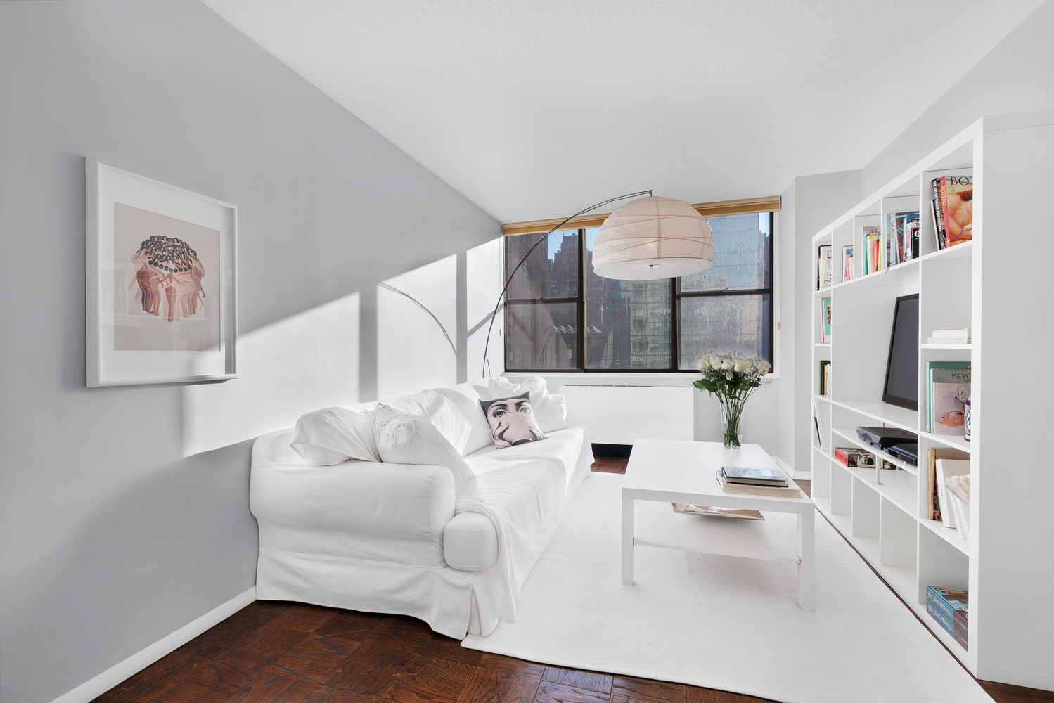 301 E 45th Street 16C