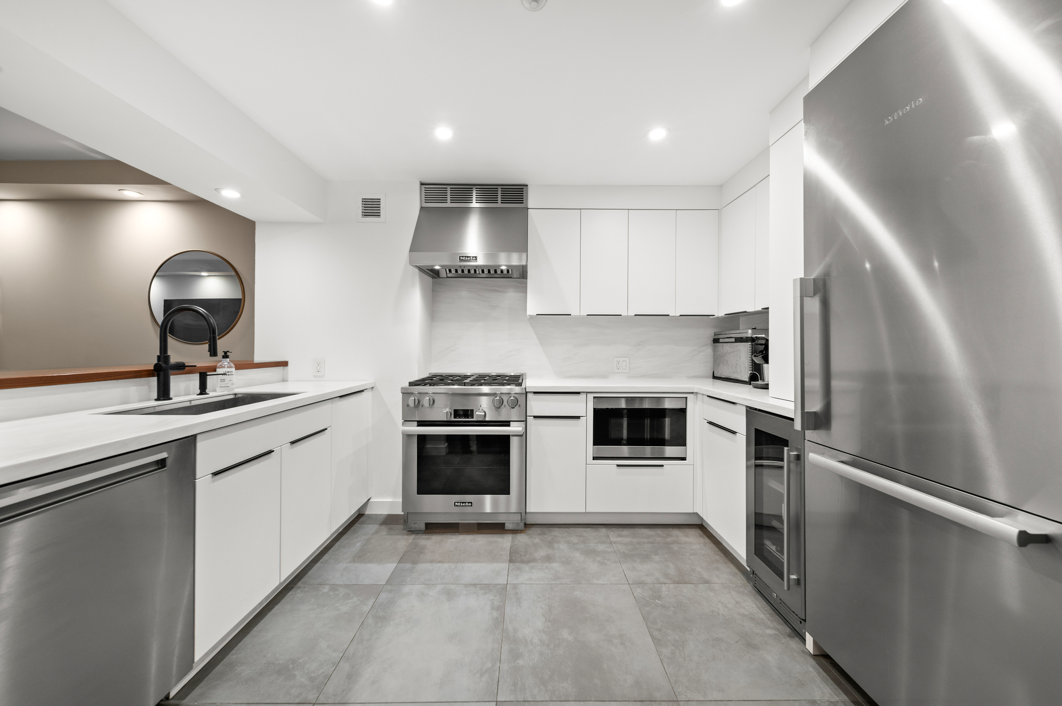 121 E 23rd Street 7D