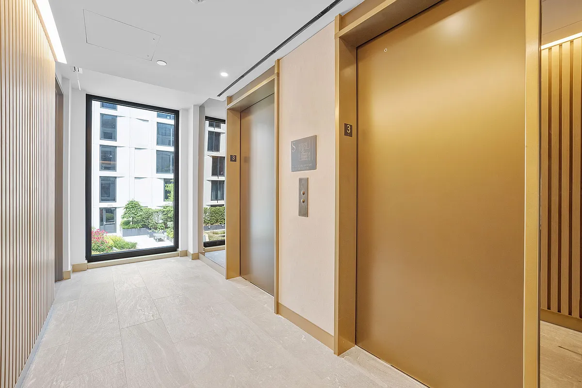 500 W 45th Street 307