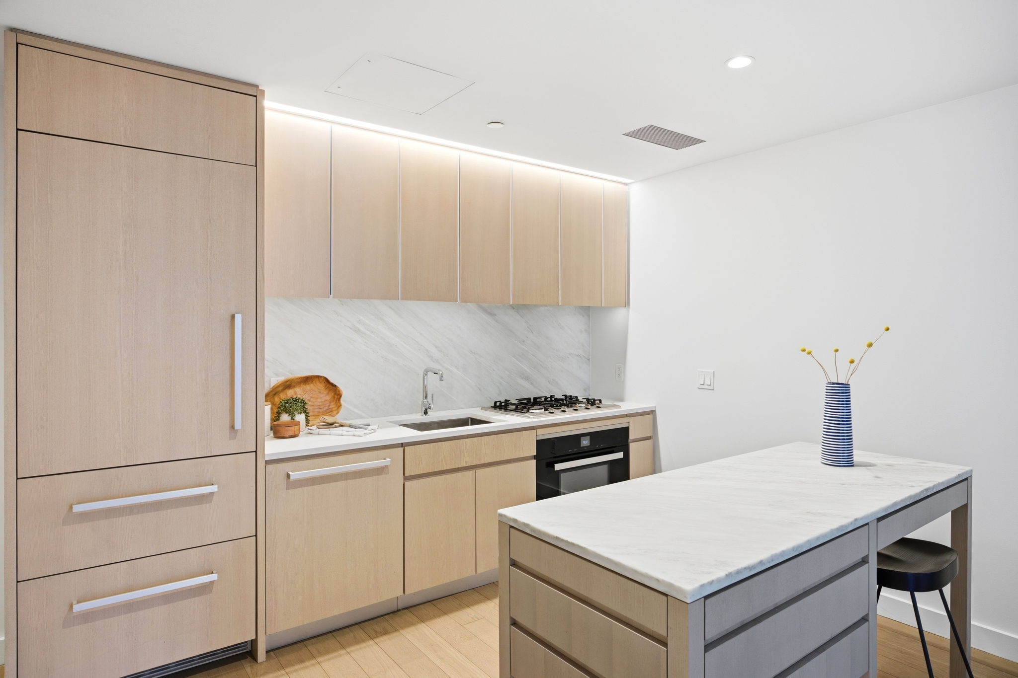 500 W 45th Street 307