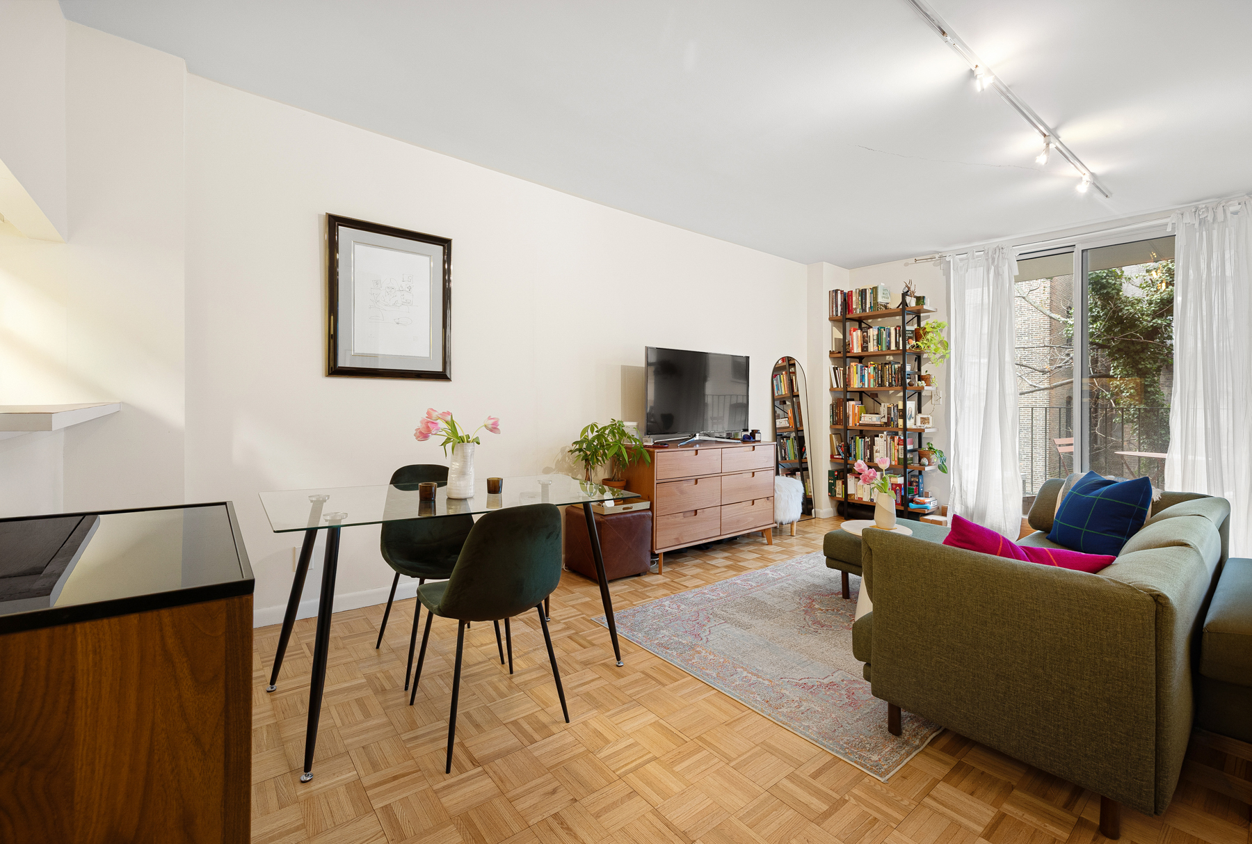 2250 Broadway 3N