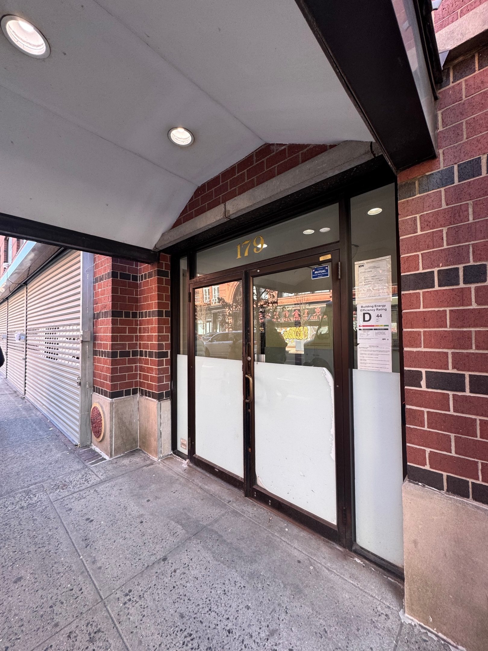 179 Grand Street 5E