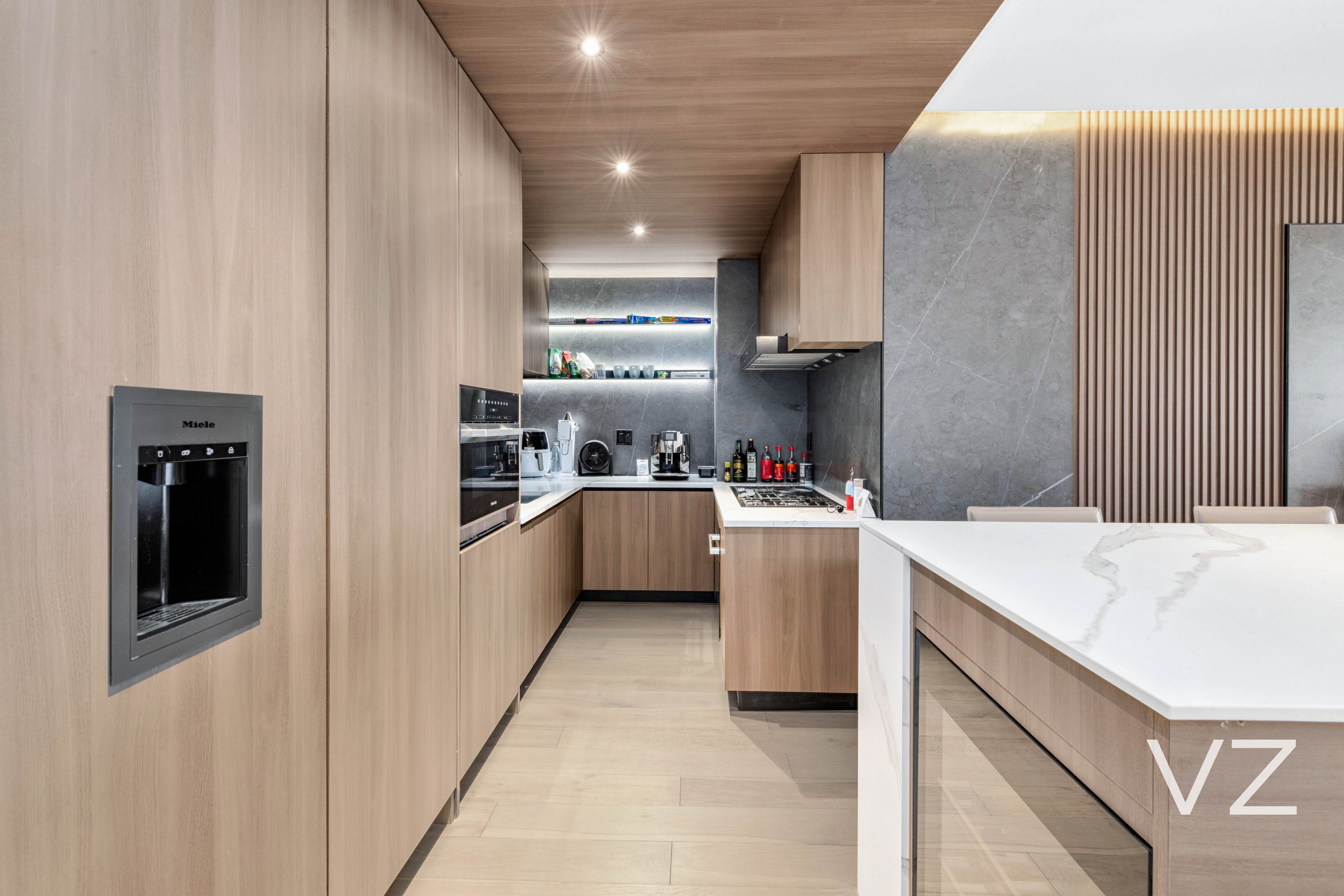 721 Fifth Avenue 41E