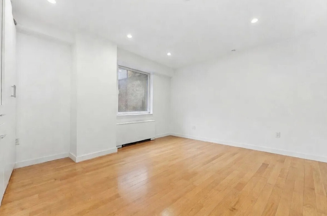 90 William Street 8H