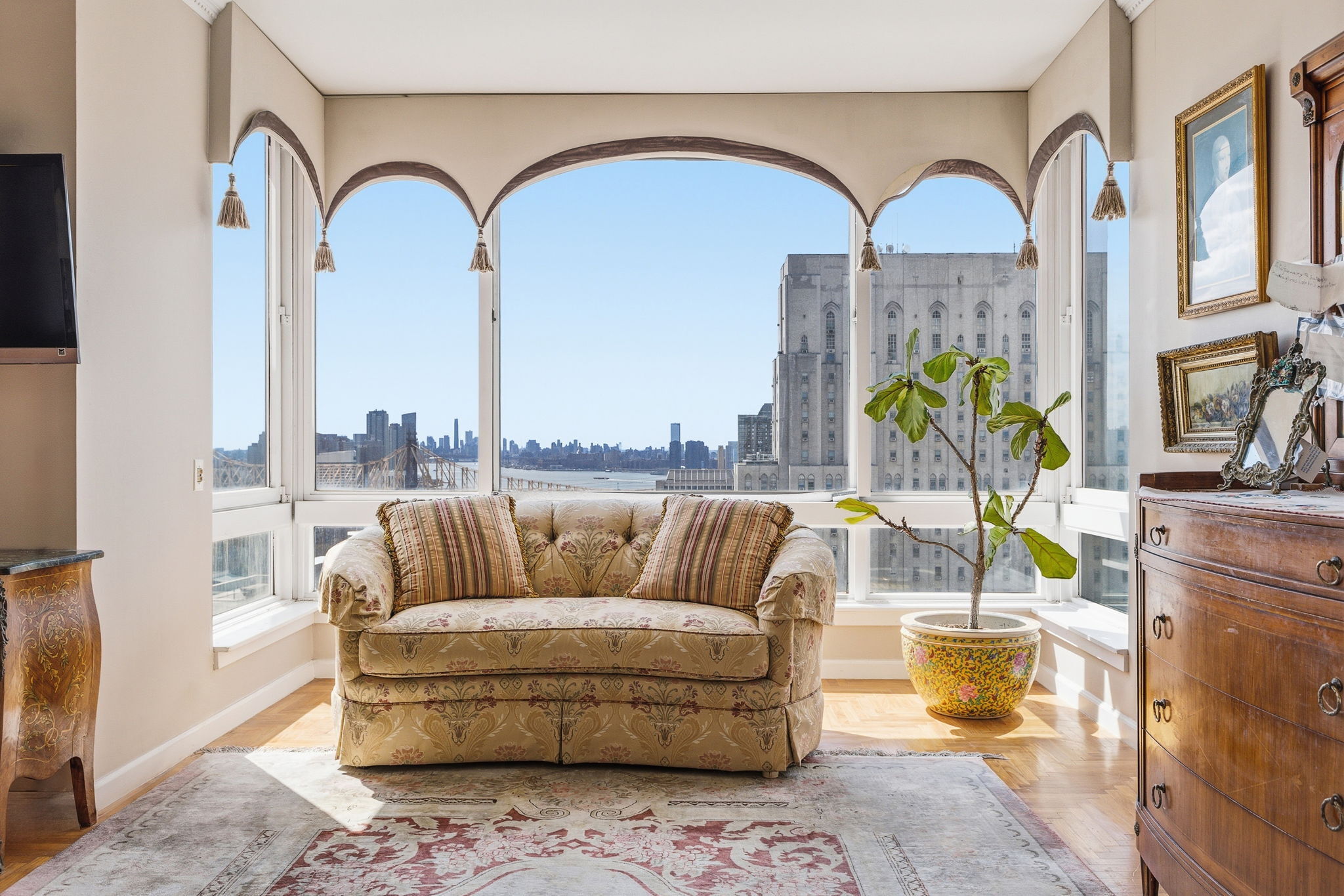 524 E 72nd Street 33CDE