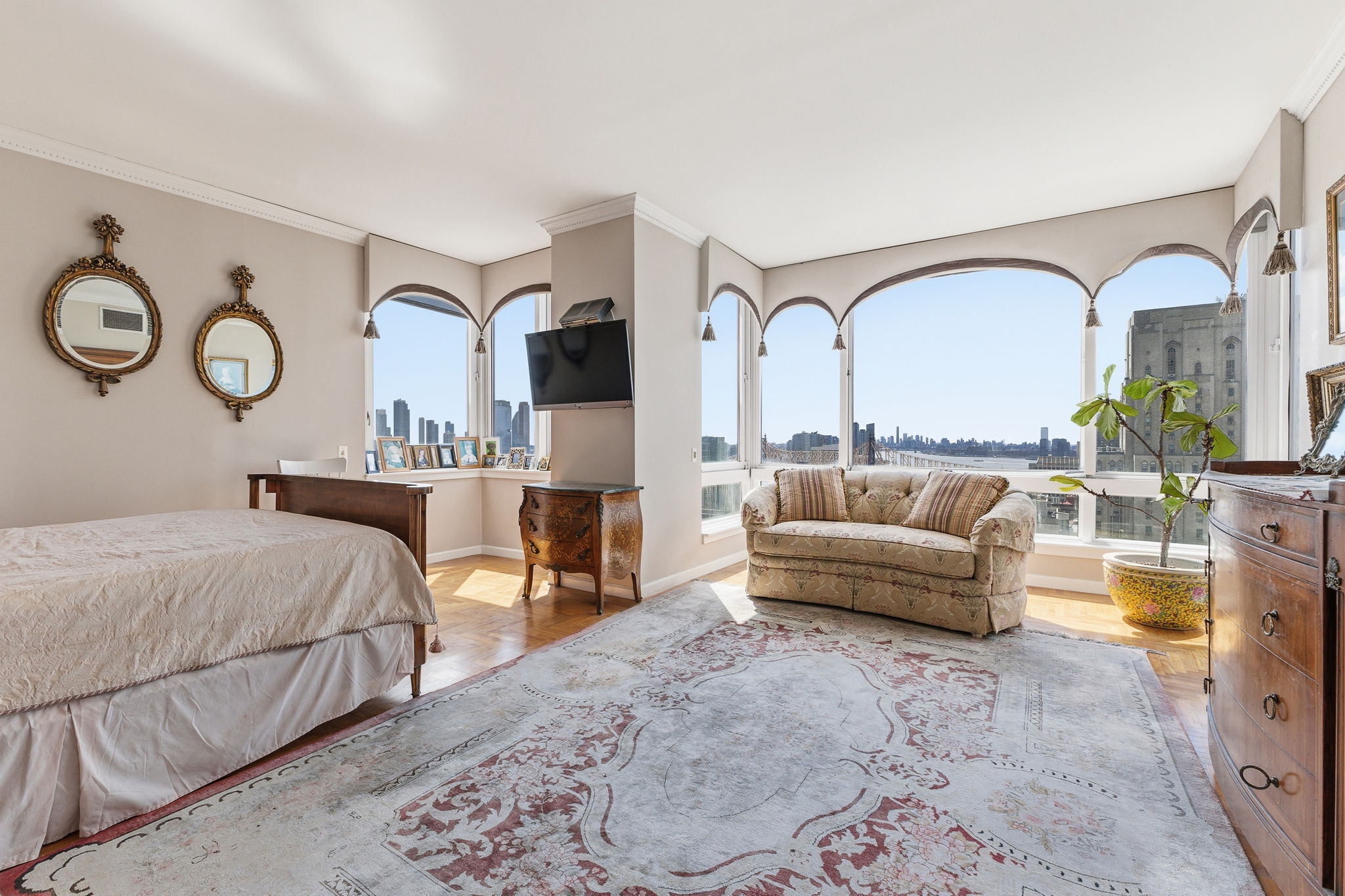 524 E 72nd Street 33CDE