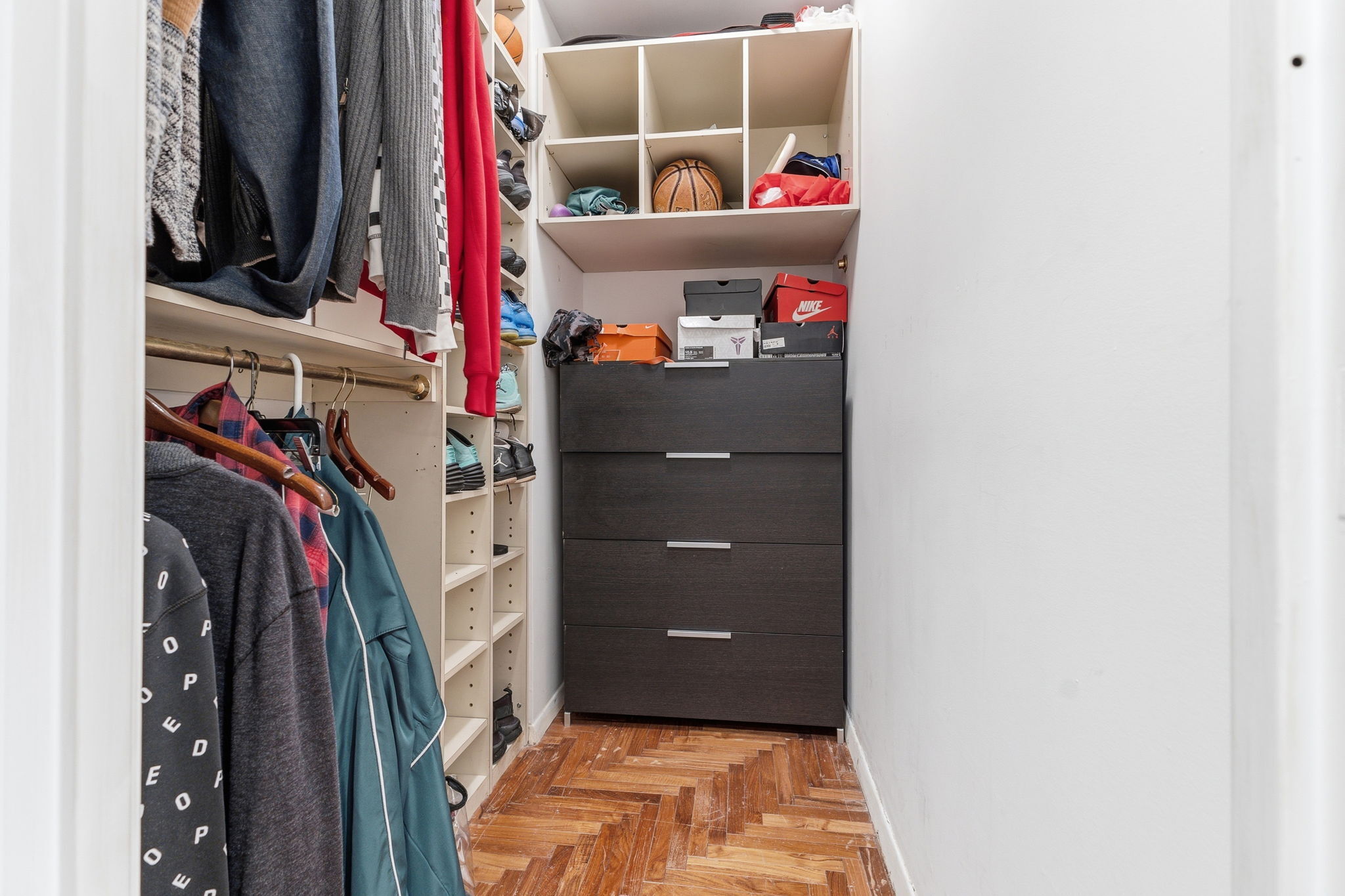 524 E 72nd Street 33CDE