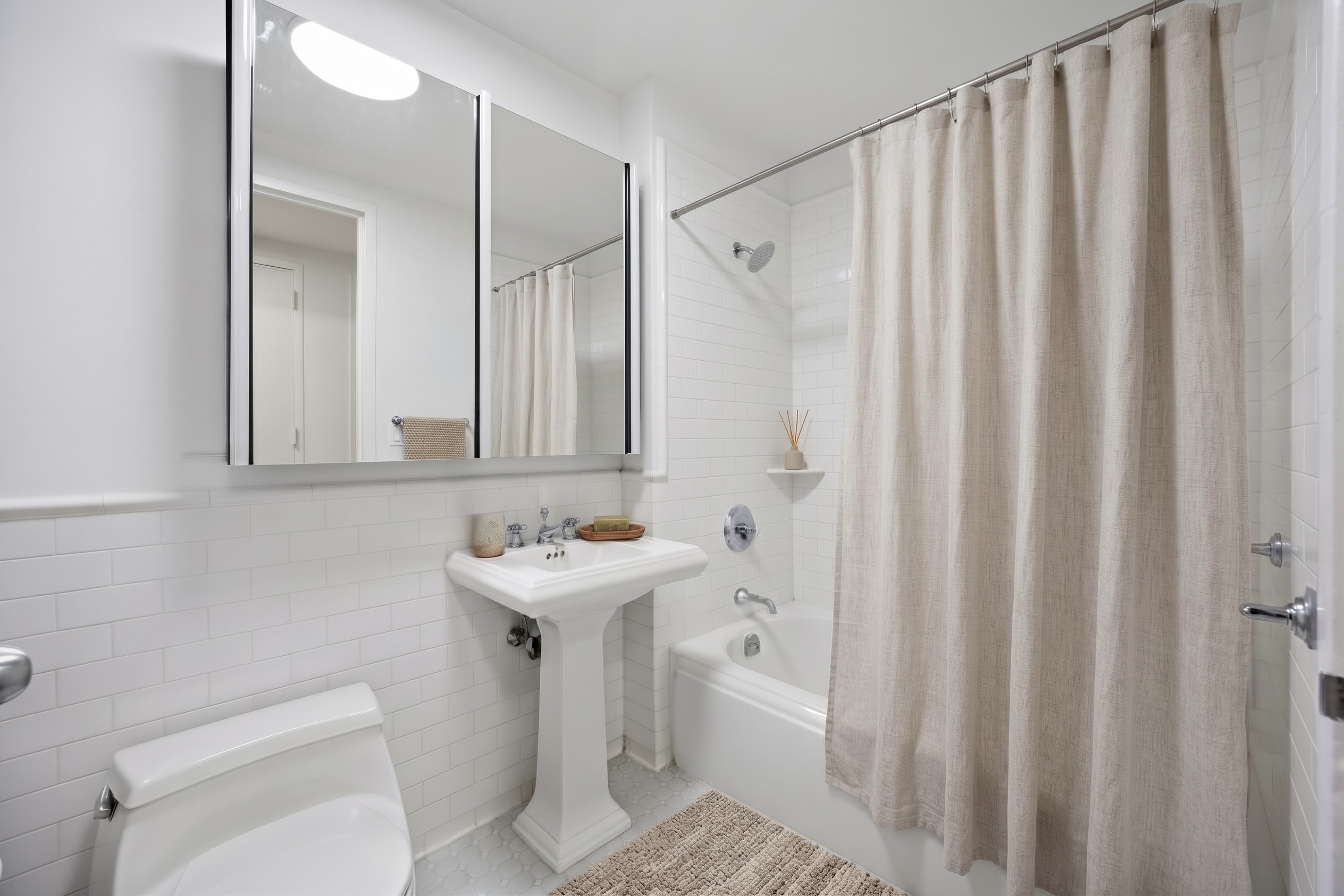99 Jane Street 1K