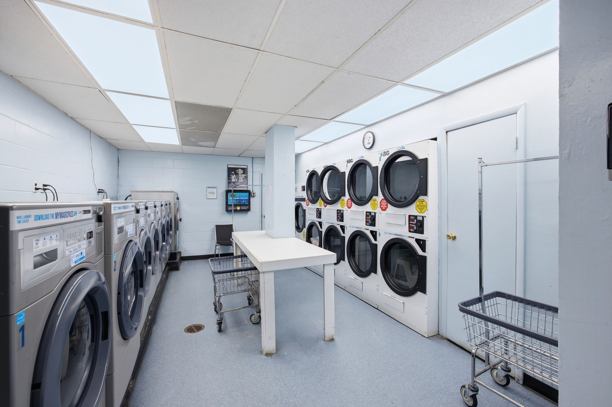 211 E 53rd Street 4K