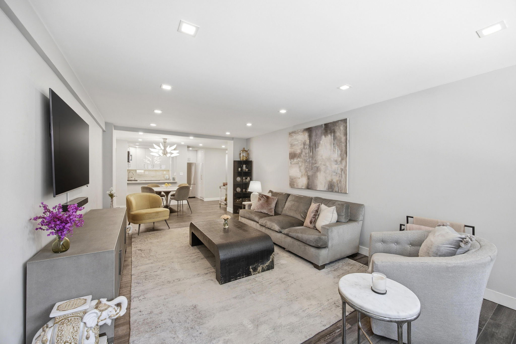 211 E 53rd Street 4K